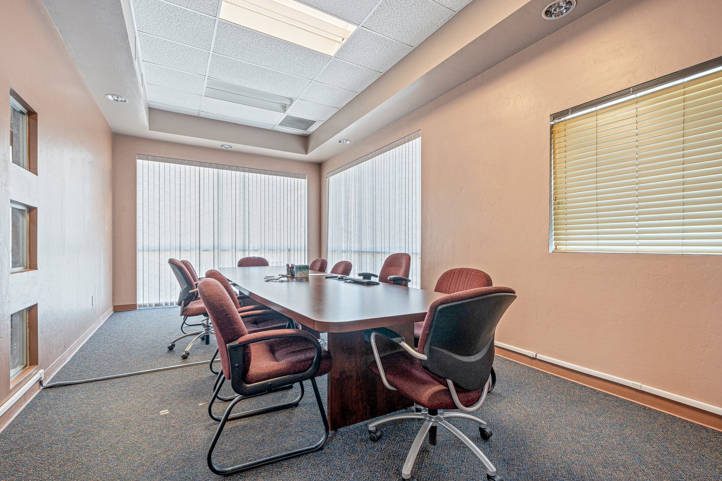 4-Conference-roomnew.jpeg