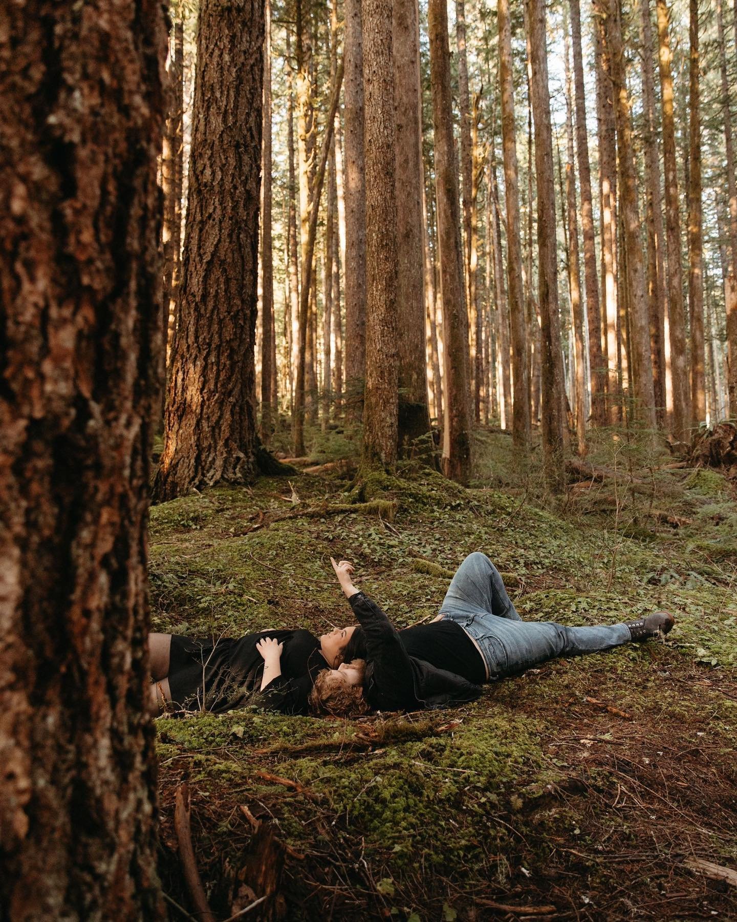 Old souls in the old growth forest✨🌲

-

Couple photography. Couple photos. Couples session. Washington couples photographer. Seattle couples photographer. PNW couples photographer. Engagement photos. Engagement inspiration. Washington wedding photo