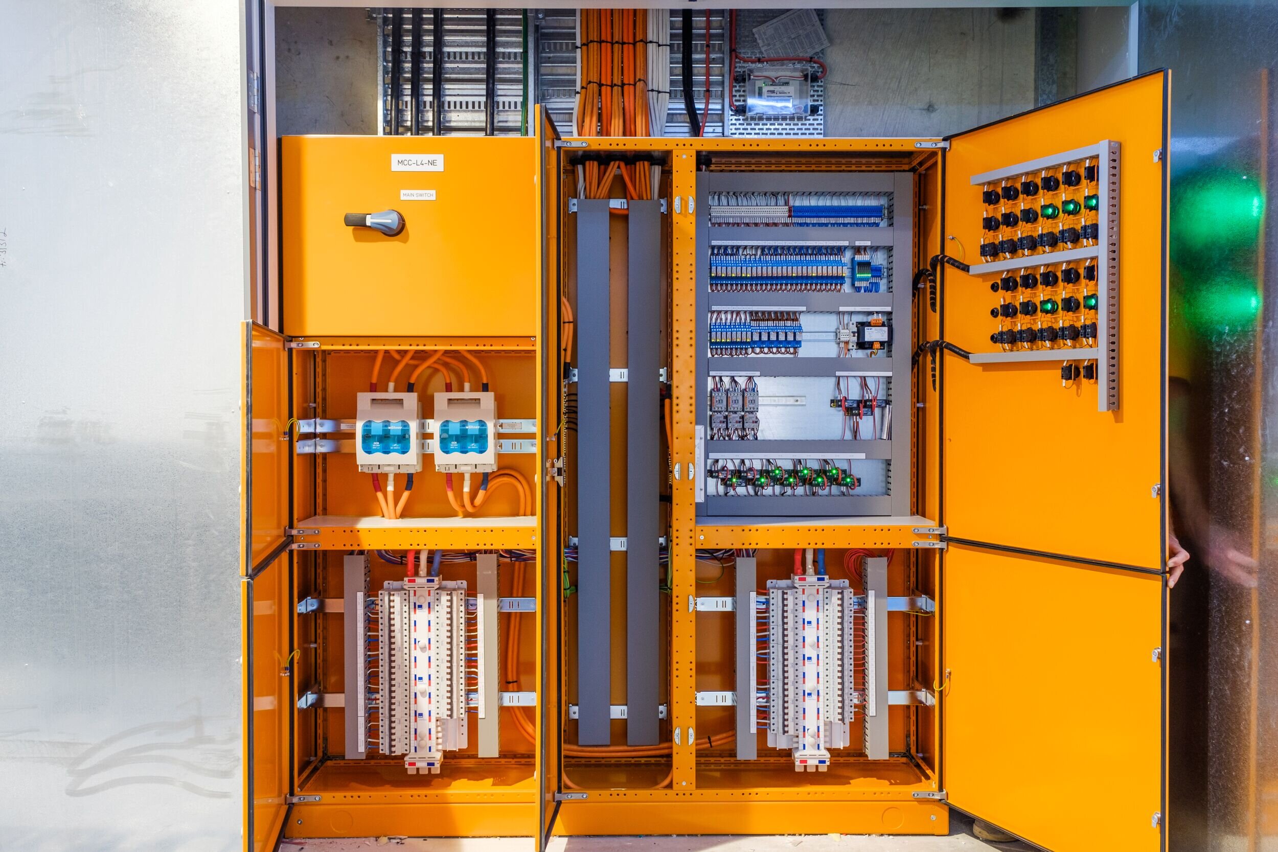 Commercial Services Picture