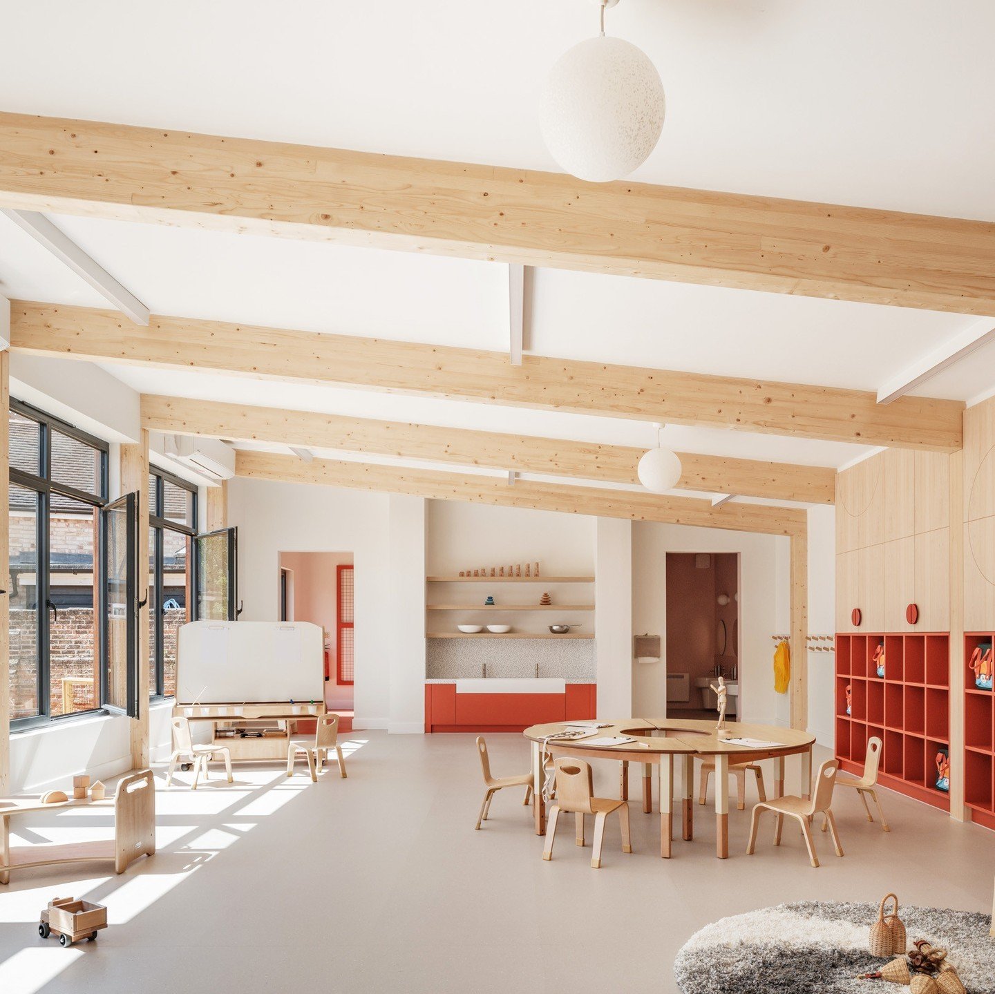 Lovely to see Chelmsford Nursery in the sun! ☀️👶⁠
⁠
Our new nursery building is designed with a spacious, open layout that adapts to every type of play. With generous windows and direct access to the outdoor play area, it's the perfect place for lit