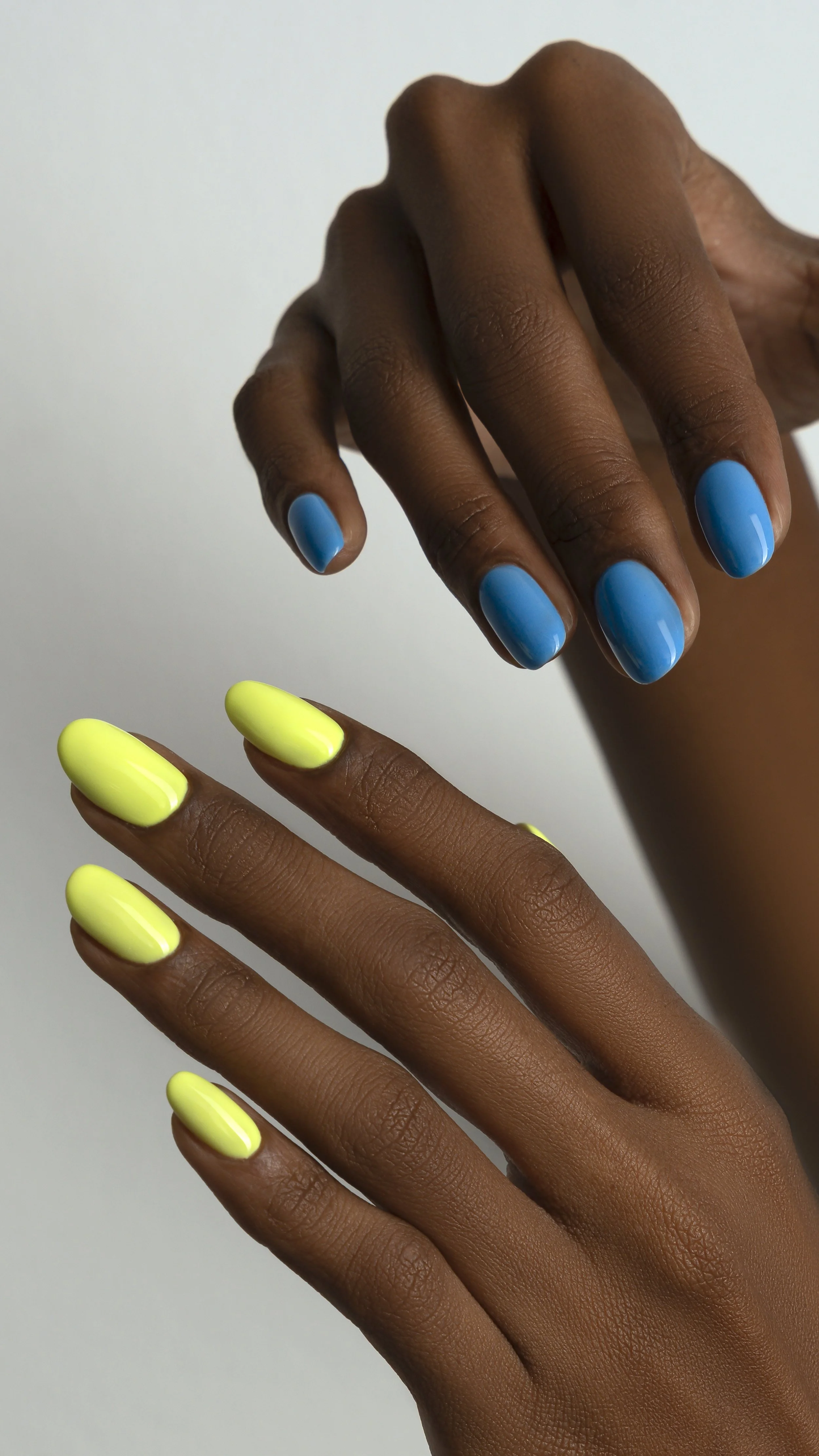 338 Neon Zest and 339 Electric Tide Hands.jpg