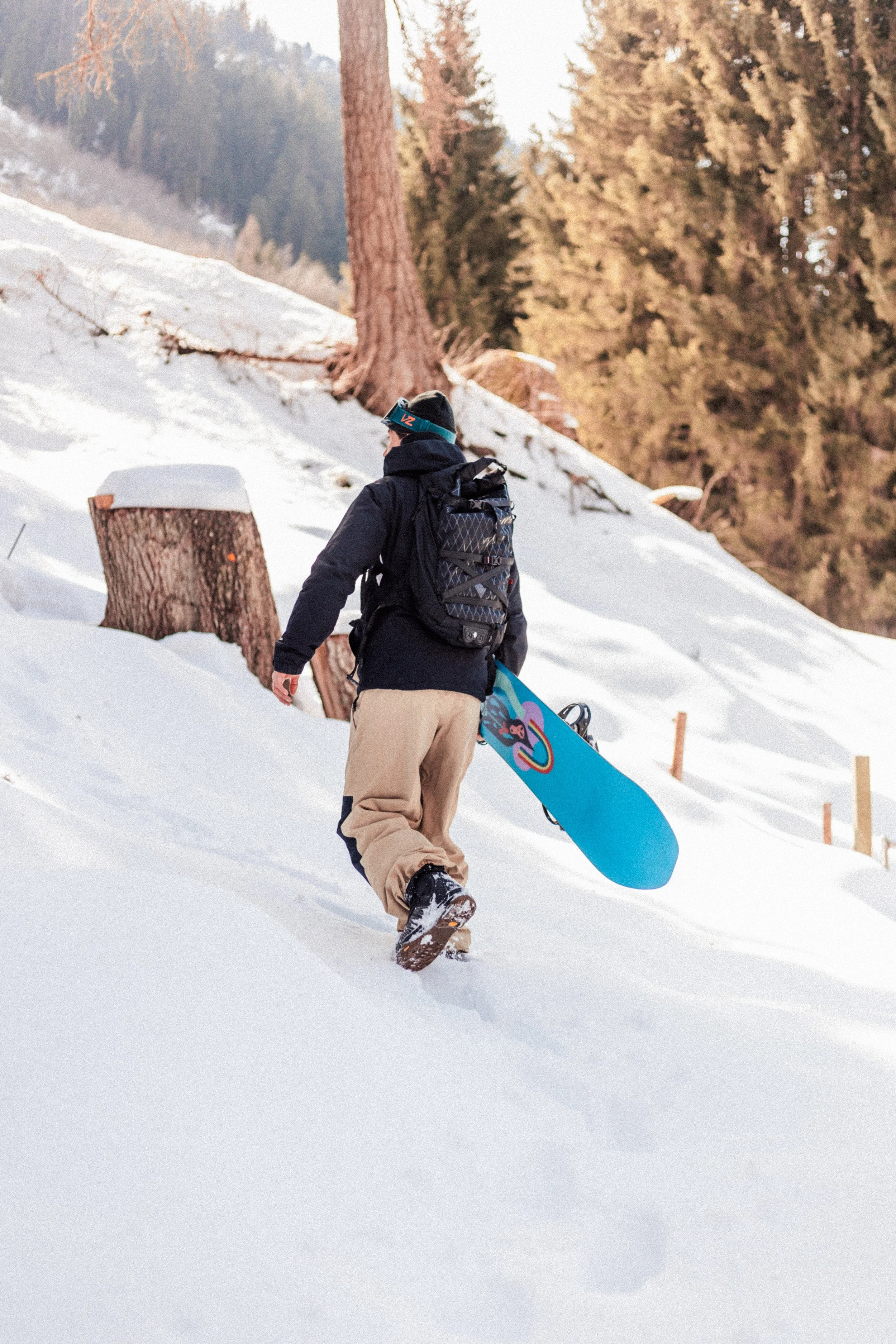 Snowboarder. Columbia. Poc. Oakley. Skiing. Snow. Snowing. Ski Season. Ski Resort. Fashion. Fashion Photography. Fashion Photographer. Product Photography. Product Photographer. Lifestyle Photography. Lifestyle Photographer. Lifestyle. Mountains. Sno