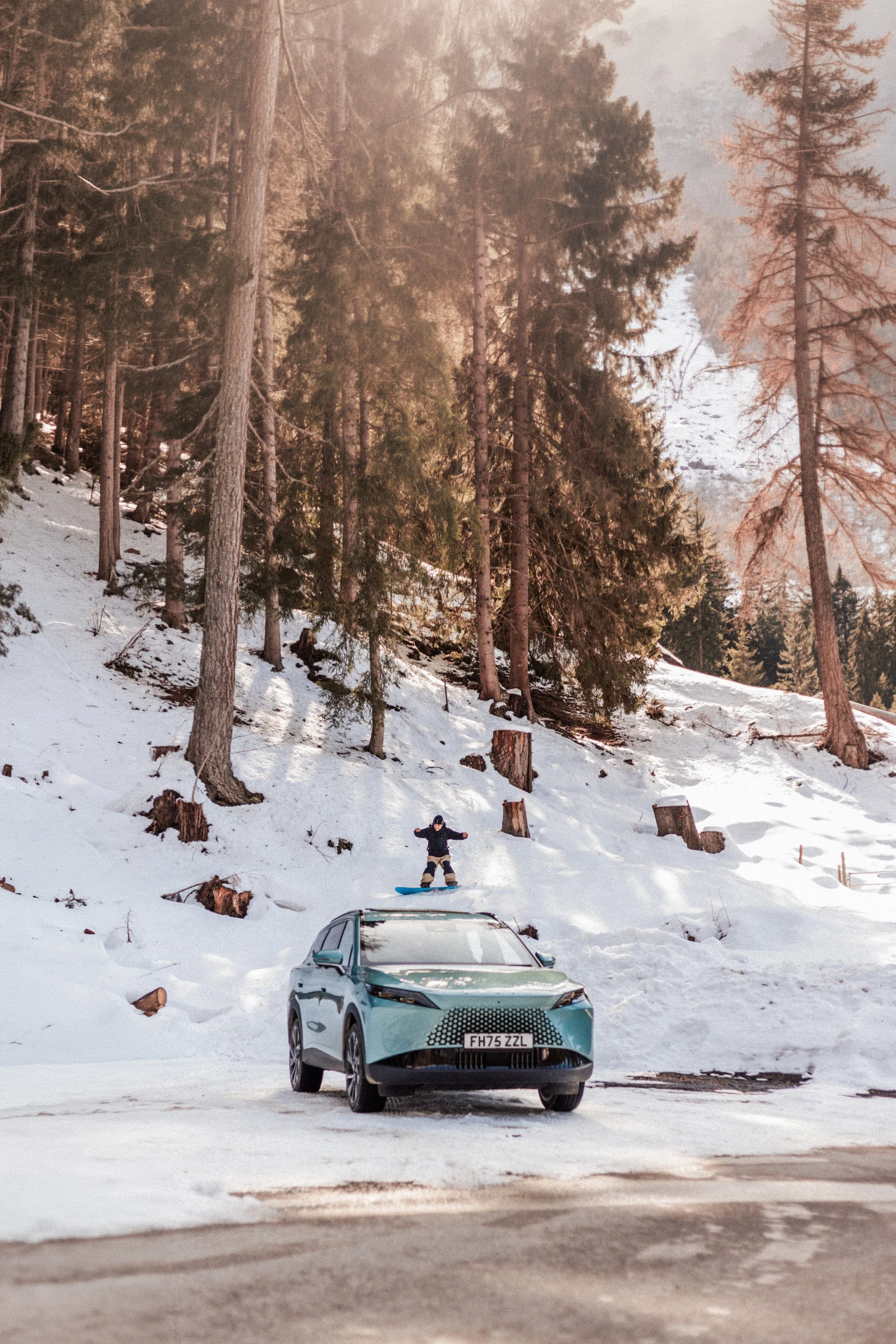 Snowboarder. Columbia. Poc. Oakley. Skiing. Snow. Snowing. Ski Season. Ski Resort. Fashion. Fashion Photography. Fashion Photographer. Product Photography. Product Photographer. Lifestyle Photography. Lifestyle Photographer. Lifestyle. Mountains. Sno