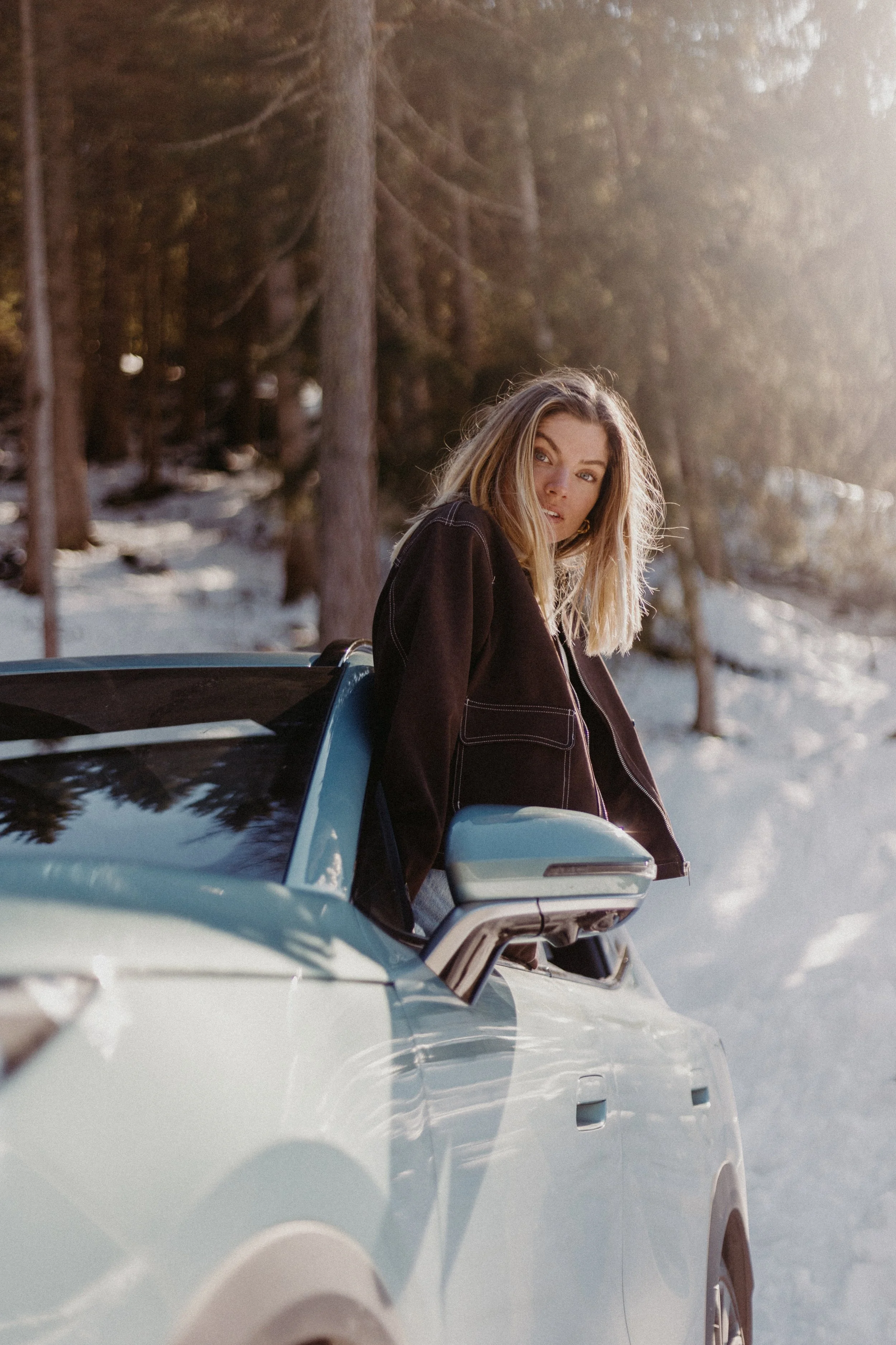 Snowboarder. Columbia. Poc. Oakley. Skiing. Snow. Snowing. Ski Season. Ski Resort. Fashion. Fashion Photography. Fashion Photographer. Product Photography. Product Photographer. Lifestyle Photography. Lifestyle Photographer. Lifestyle. Mountains. Sno