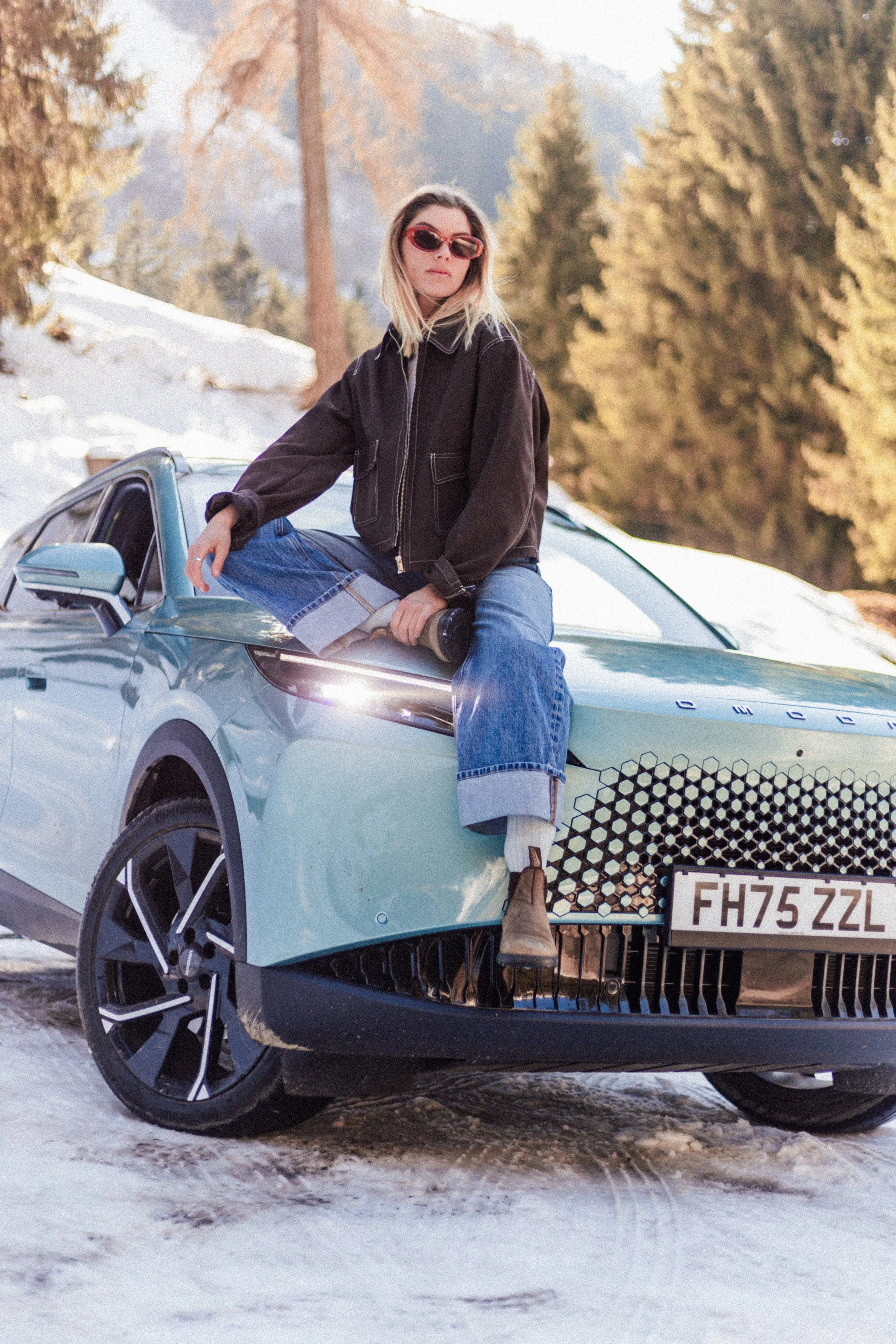 Snowboarder. Columbia. Poc. Oakley. Skiing. Snow. Snowing. Ski Season. Ski Resort. Fashion. Fashion Photography. Fashion Photographer. Product Photography. Product Photographer. Lifestyle Photography. Lifestyle Photographer. Lifestyle. Mountains. Sno