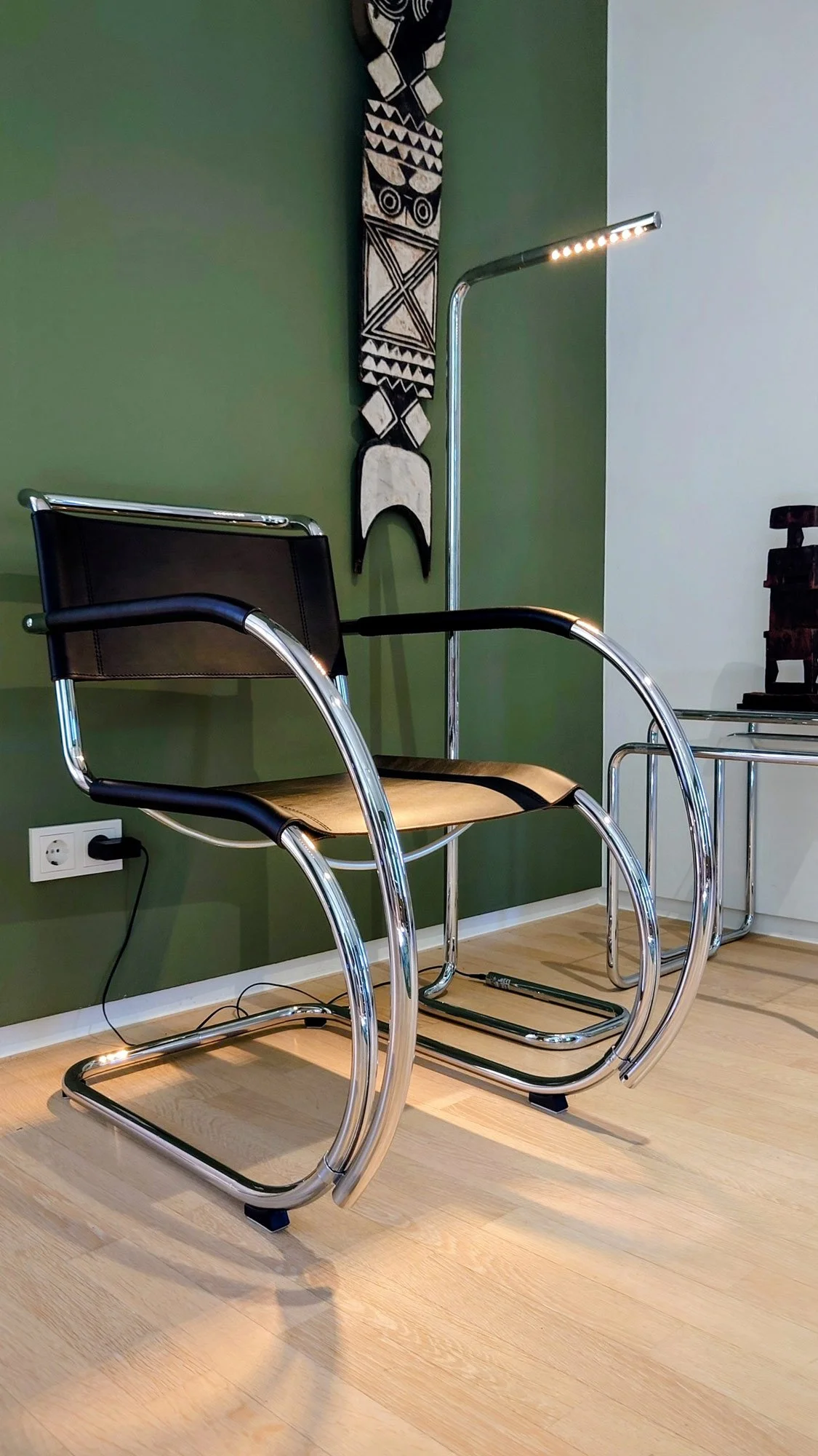 thonet_showroom2.jpg
