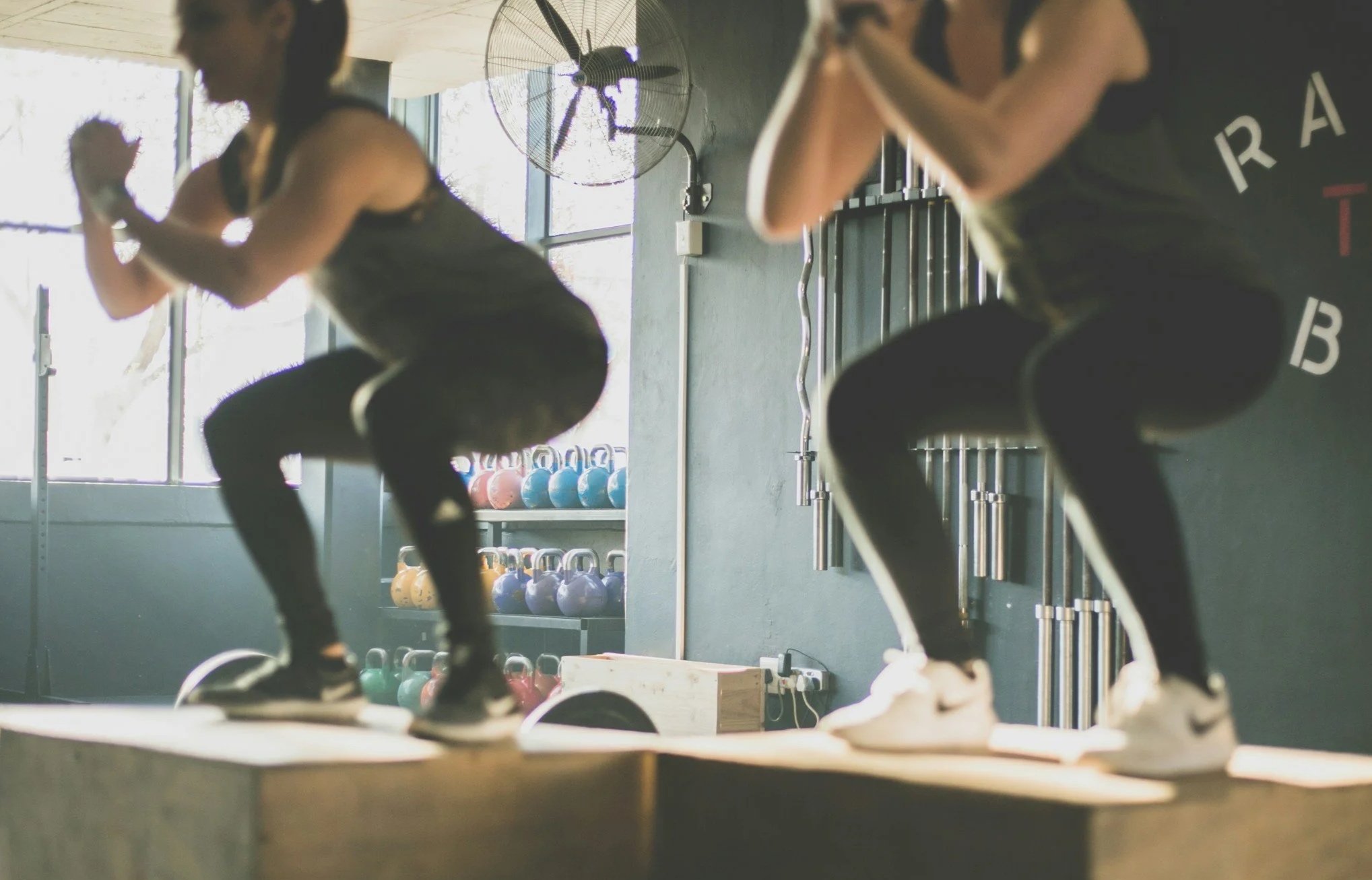 Squat Form: How to Feel It Where You’re Supposed To (Without Overthinking It)