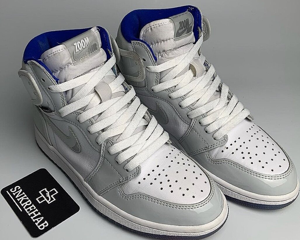 Sneaker