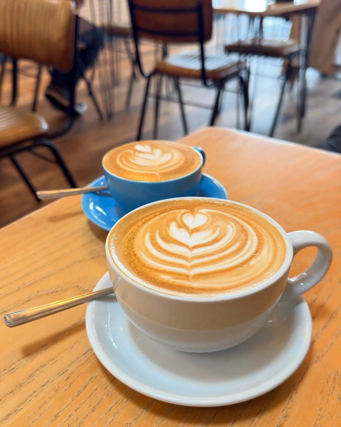 so pretty it feels rude to drink it 🥹

📸 - @miss_alresford_hampshire