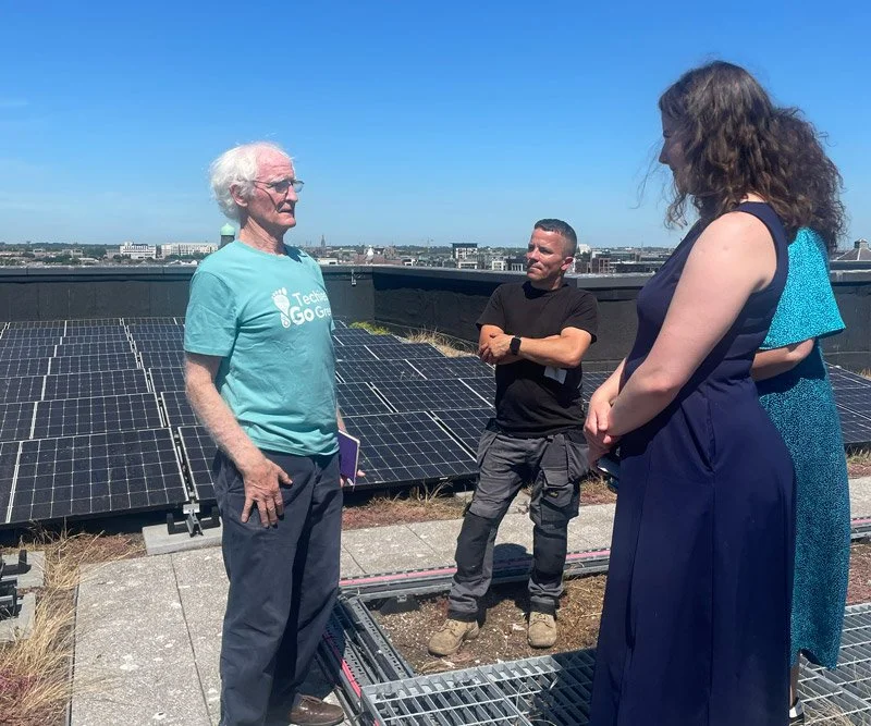 Irish environmentalist Duncan Stewart sharing insights on sustainability at a Techies Go Green event.