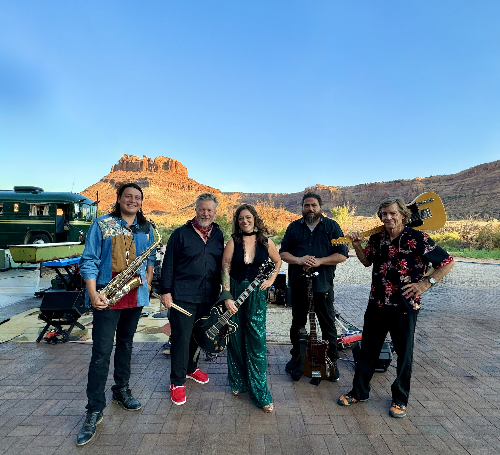 toni-and-the-enablers