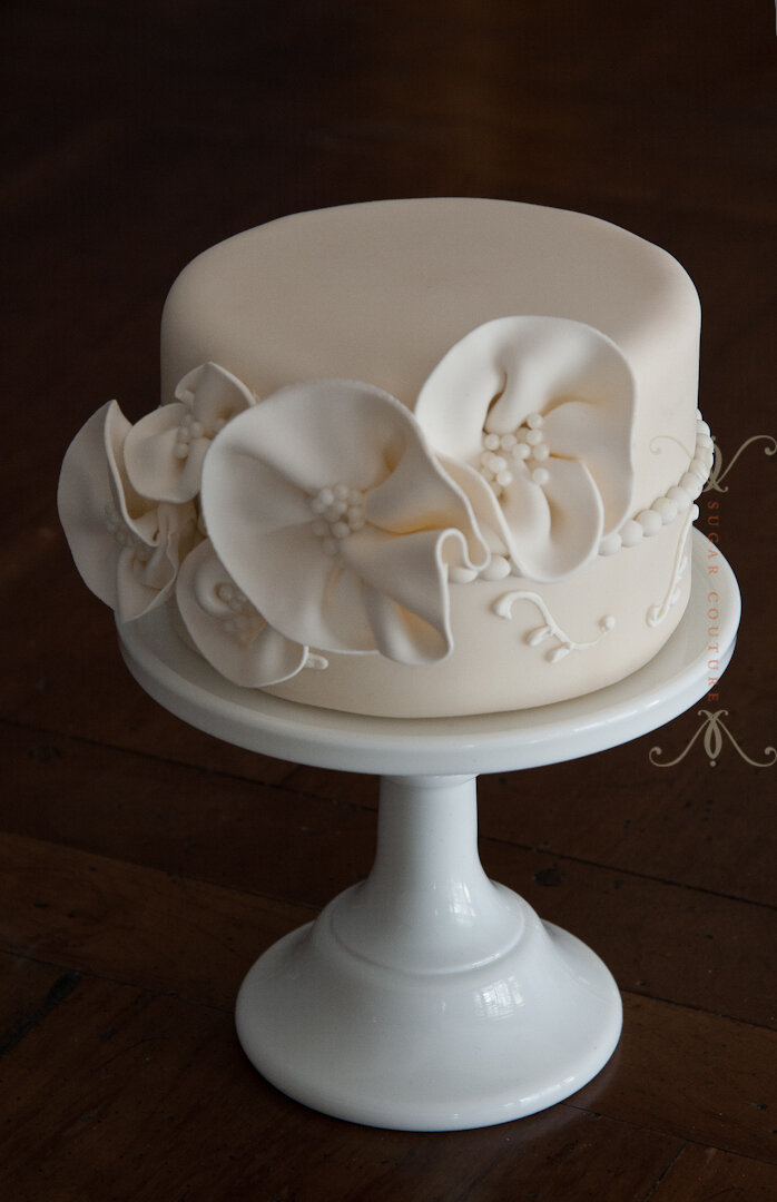 Wedding Anniversary Cake For Couple - Opulence Bakery-nextbuild.com.vn