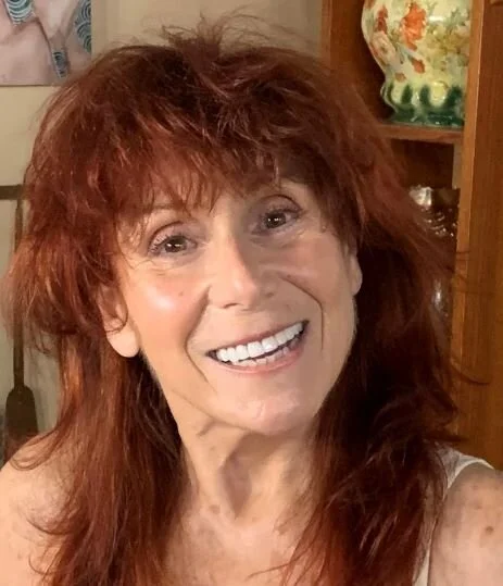 kitchen headshot 2021 smaller edit.jpg