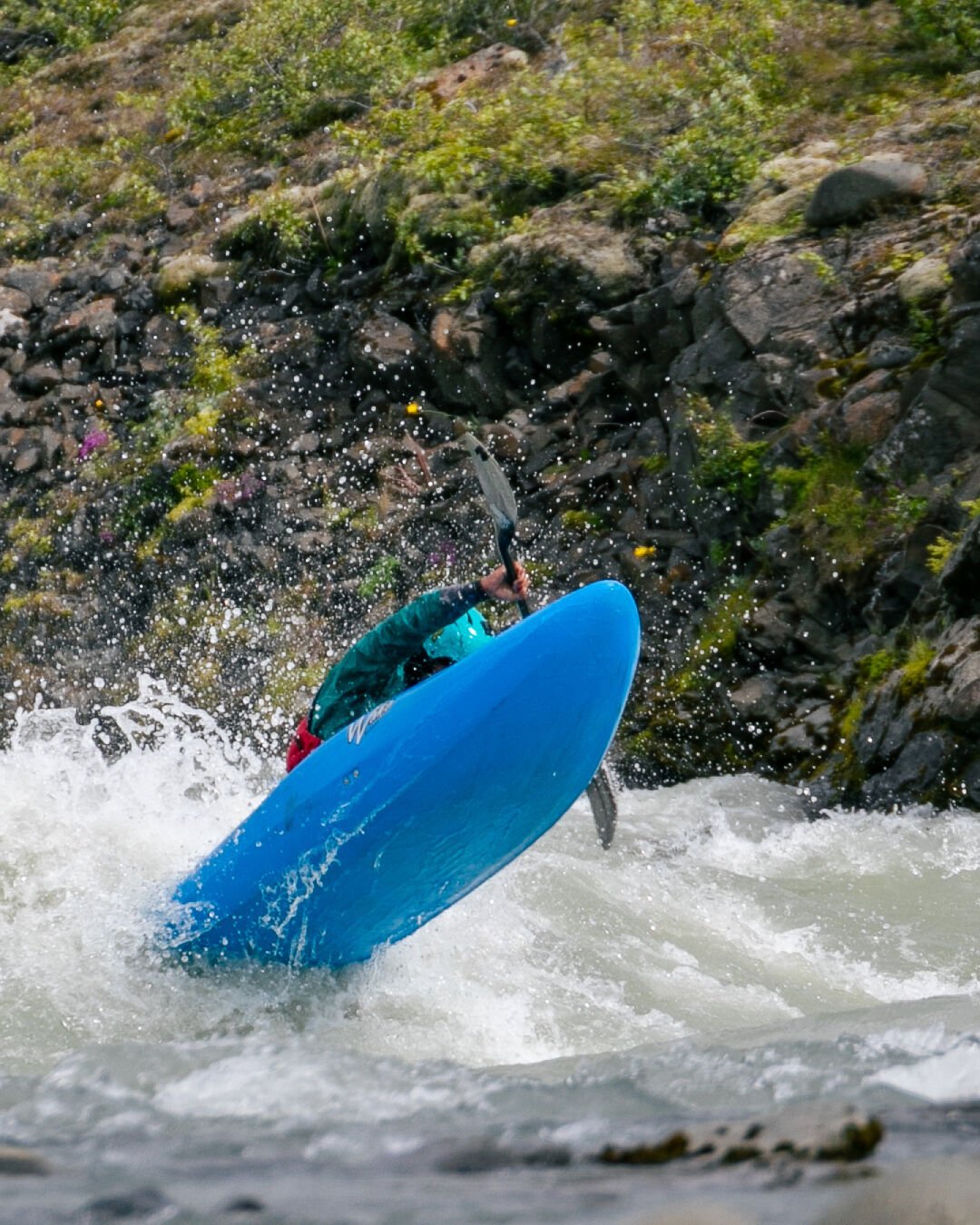 Slide into the adventure waters of Hv&iacute;t&aacute; river for a day you won&rsquo;t forget 🚣. Choose rafting for thrills or a ducky kayak for a personal spin down the river with Arctic Rafting. After the excitement, chill in the hot tub or warm u