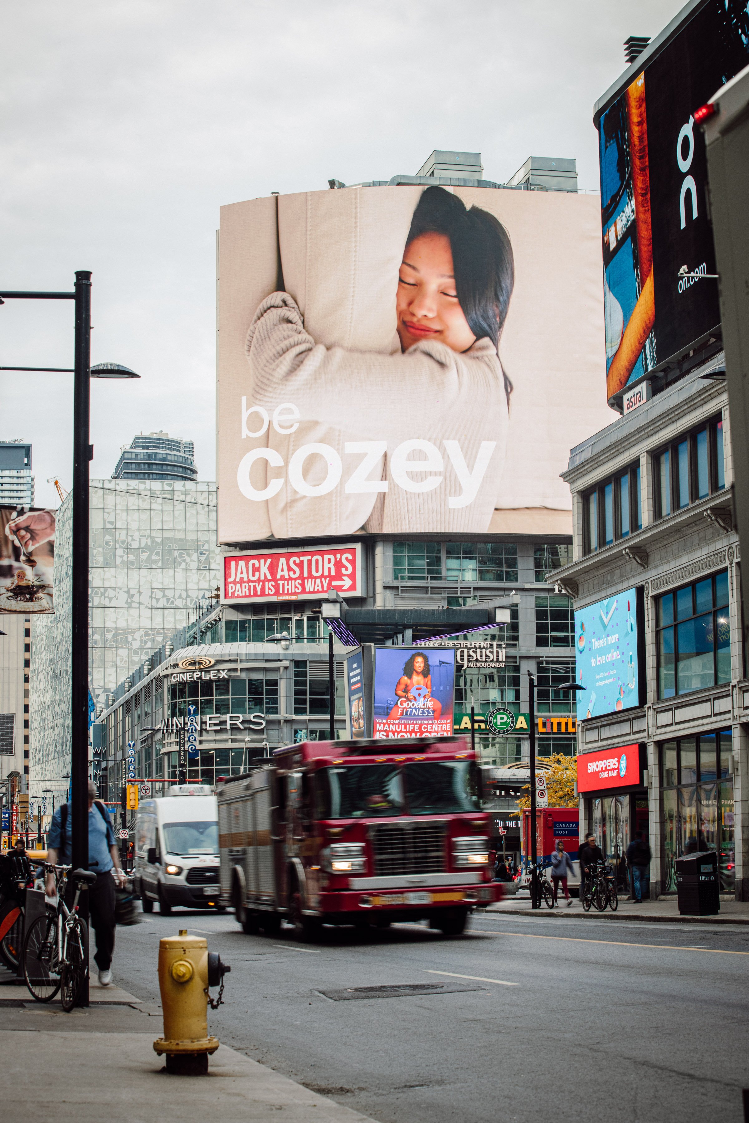 Cozey_BillboardV2-21.jpg