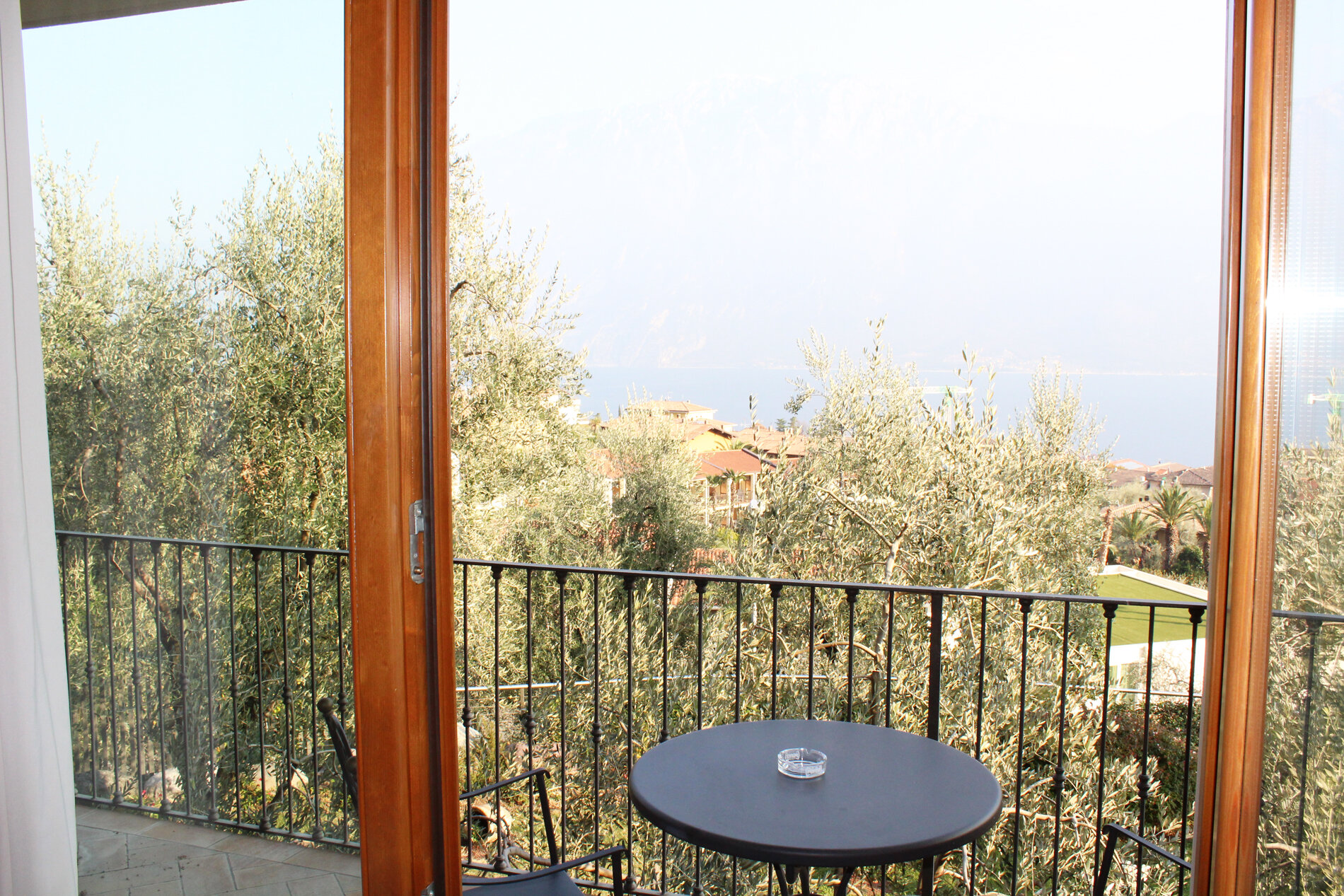 villa_elite_resort_junior_suite_matrimoniale_vista_lago004.jpg