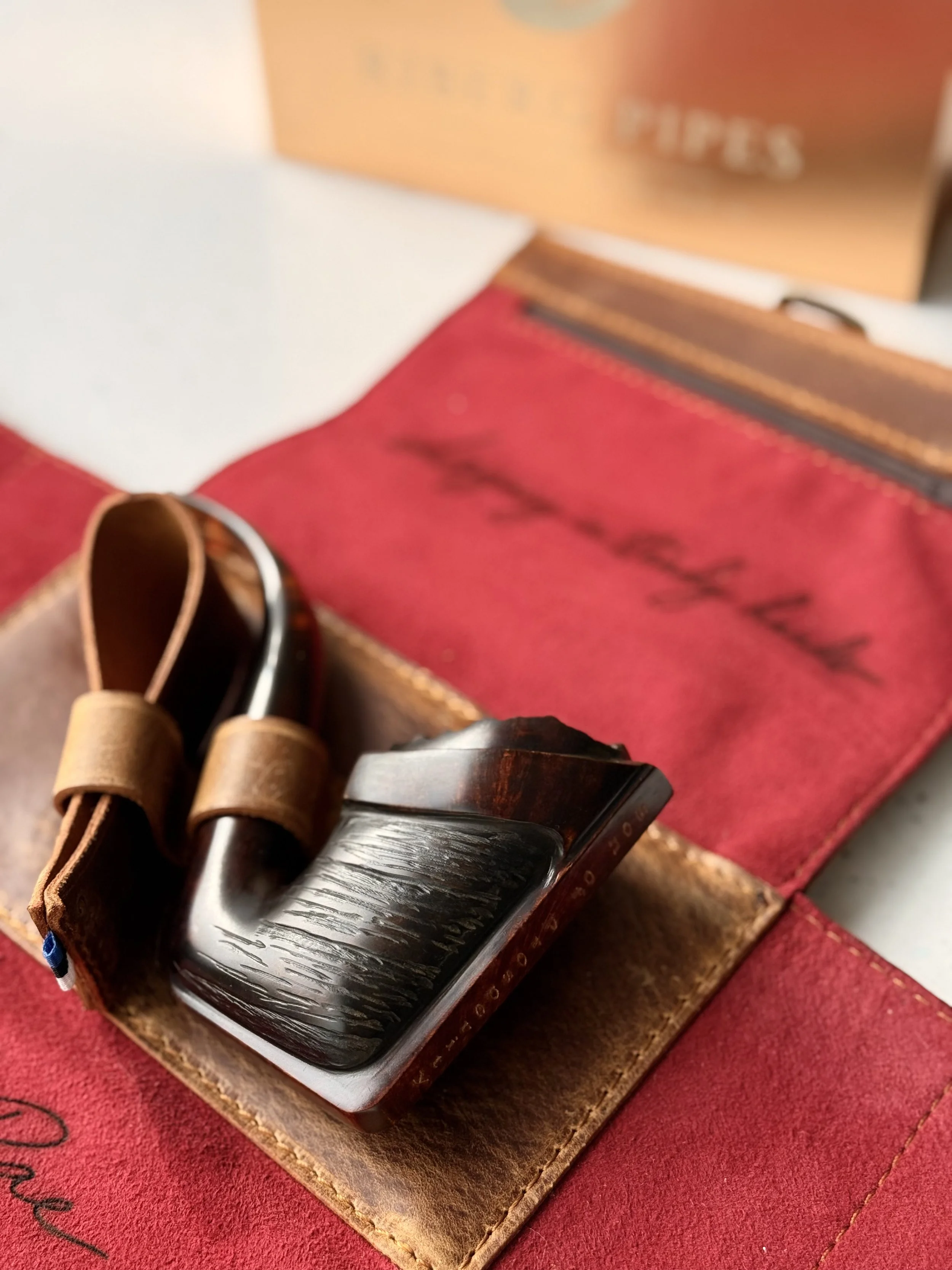The Captain Series: A Handmade Tobacco Pipe Inspired by 