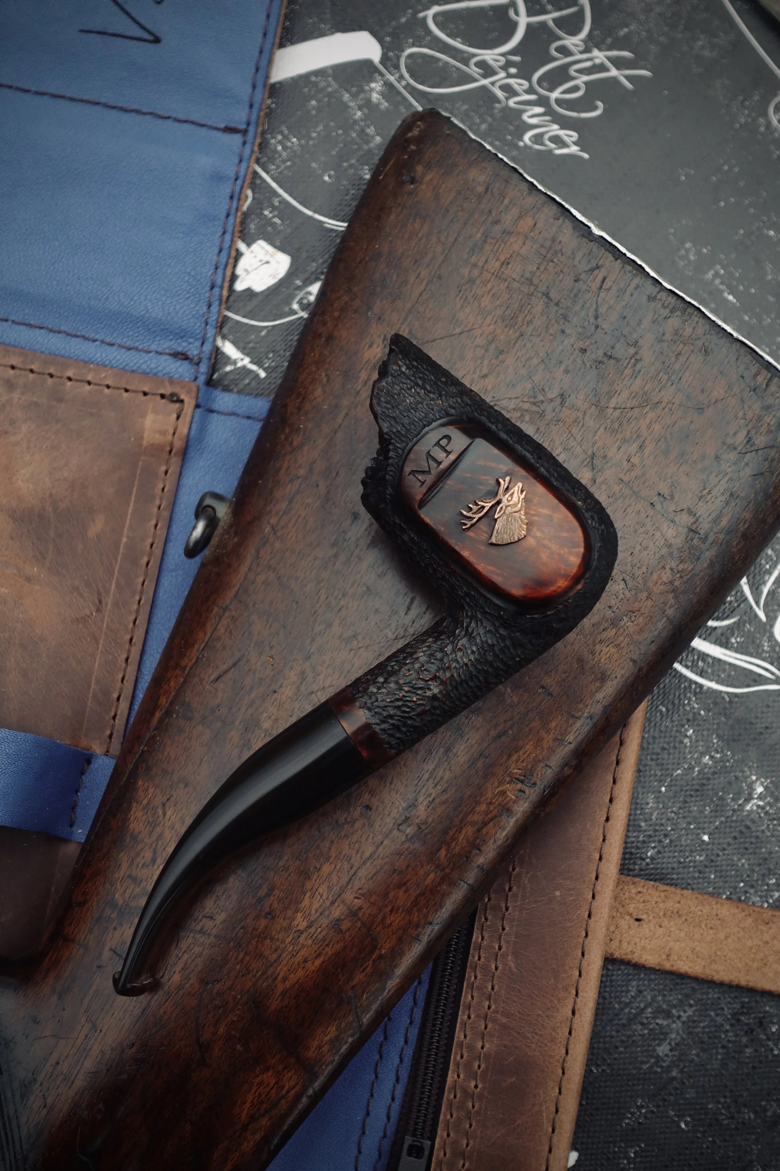 Premium Hand Carved Briar Wood Tobacco Pipe. Experience the epitome of luxury with premium hand-carved briar wood tobacco pipe. Meticulously crafted by skilled artisan, this pipe combines artistry and functionality for a truly unique smoking experien