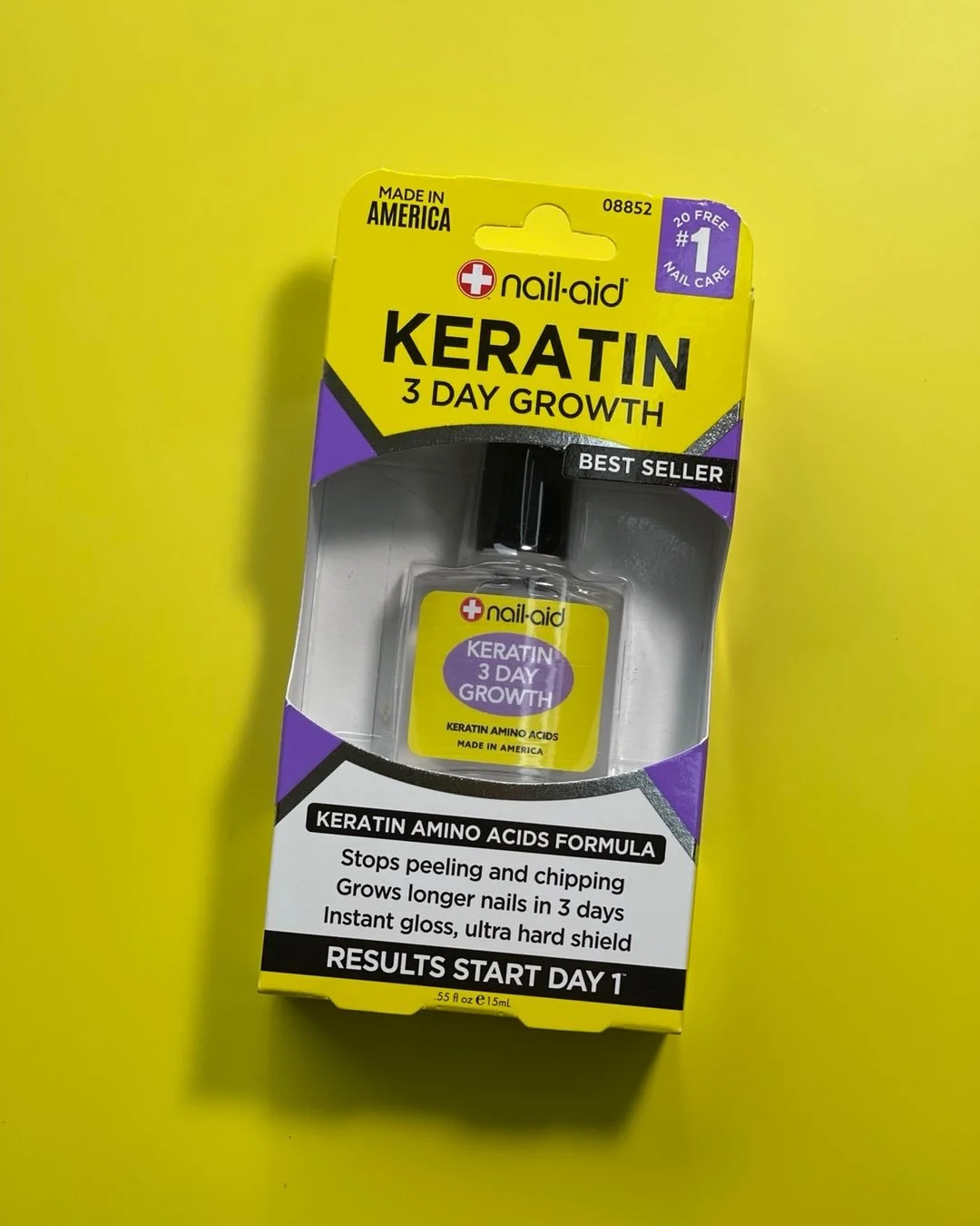 💅 Have you tried @nail.aid 3 day growth? Please check out my full review up on the blog with before and after photos - I love the price point of it and how well it works. It&rsquo;s perfect if you&rsquo;re looking to grow out your nails with strengt