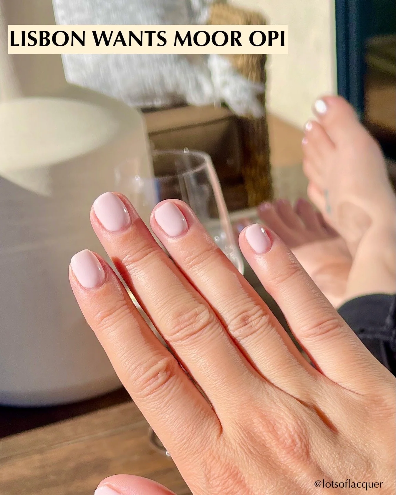 One of my favorite things about @stagecoach Music Festival? It&rsquo;s set right in California wine country 🍷✨

That means between sets, I get to sip some incredible wines and scout the prettiest backdrops for nail blog photos. Think golden hour, mo