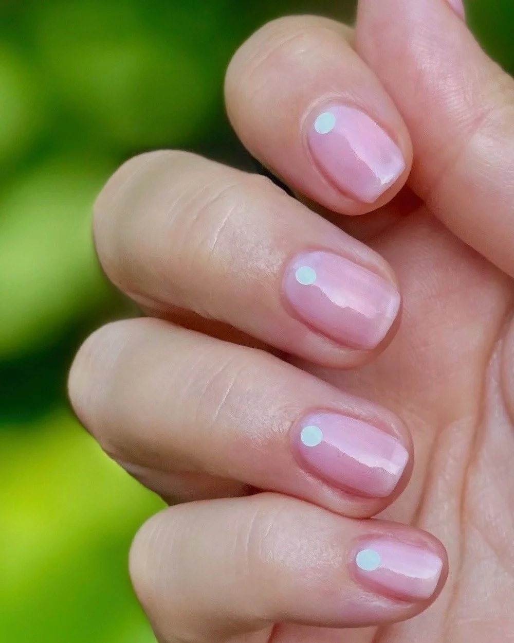 ✨ Sometimes the simplest nail art makes the biggest statement.

If you've been wanting to try nail art but don't want to spend hours creating intricate designs, this minimalist dot manicure is the perfect place to start. 🤍

In my latest blog post, I