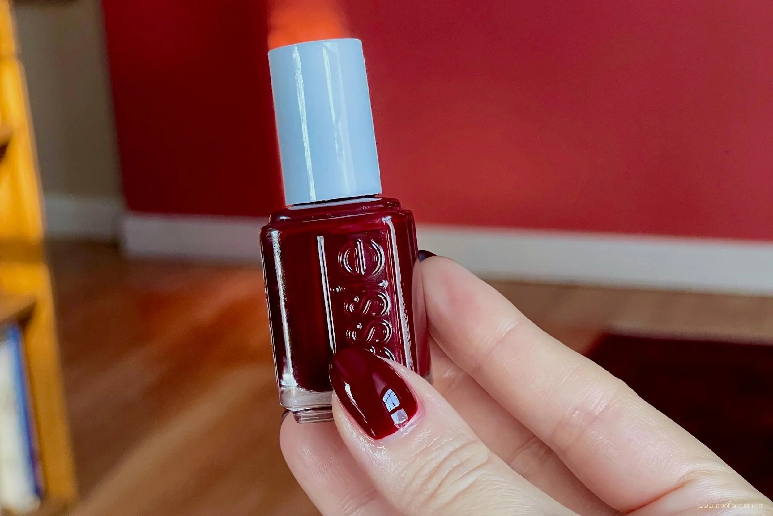 essie bordeaux thumb swatch