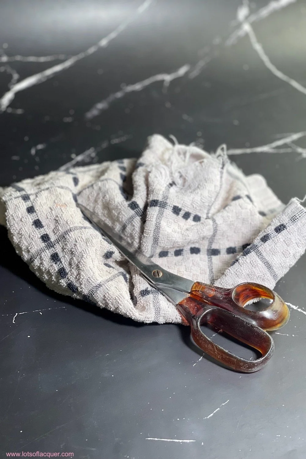 Easy DIY Nail Polish Remover Pads — Lots of Lacquer