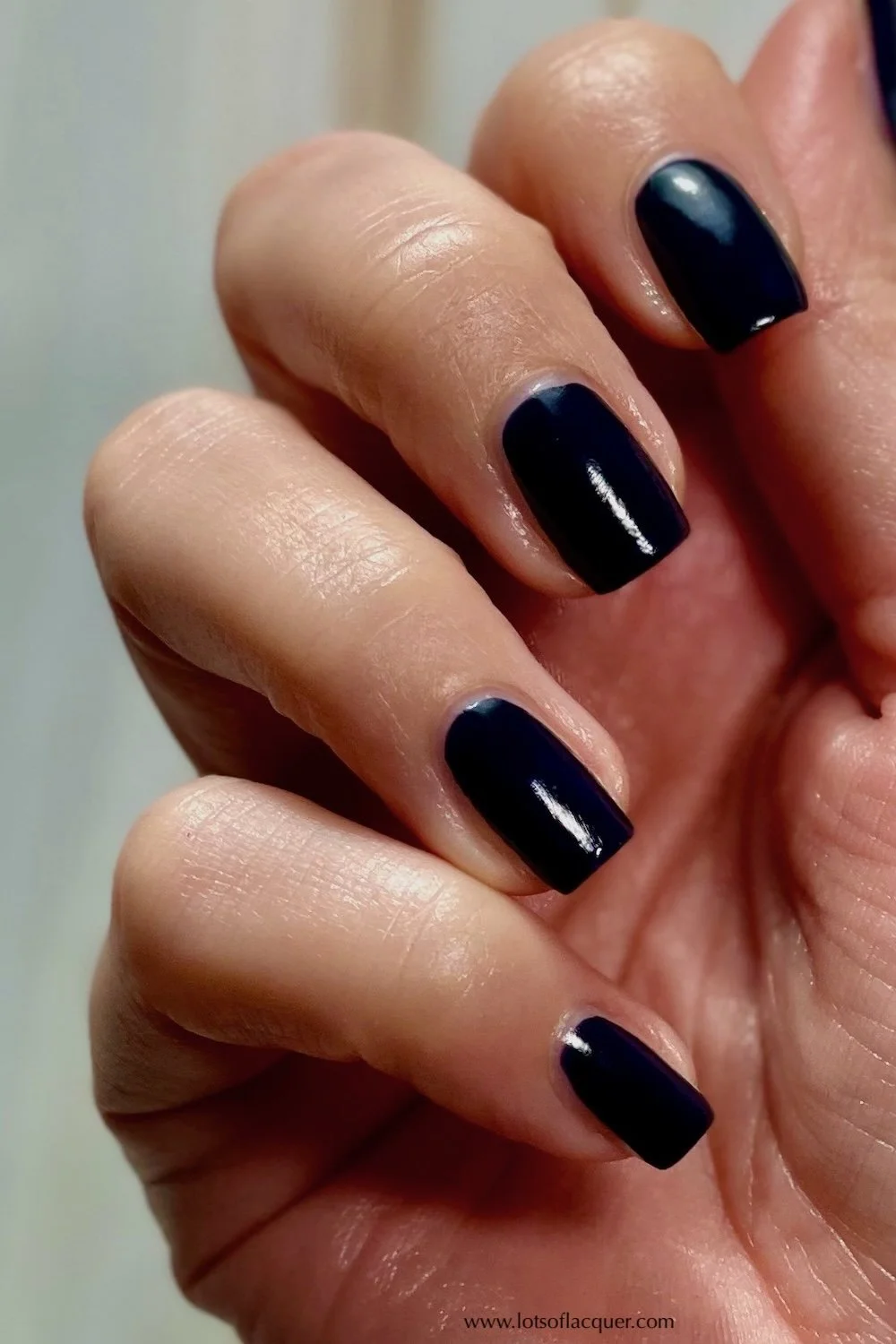 Gel by Essie Caviar Bar swatch