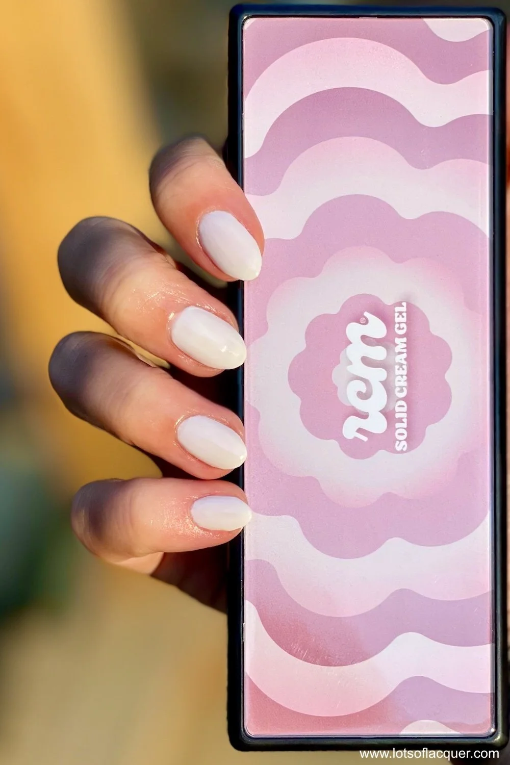 Red Carpet Manicure Soft Girl Essentials White Nude swatch