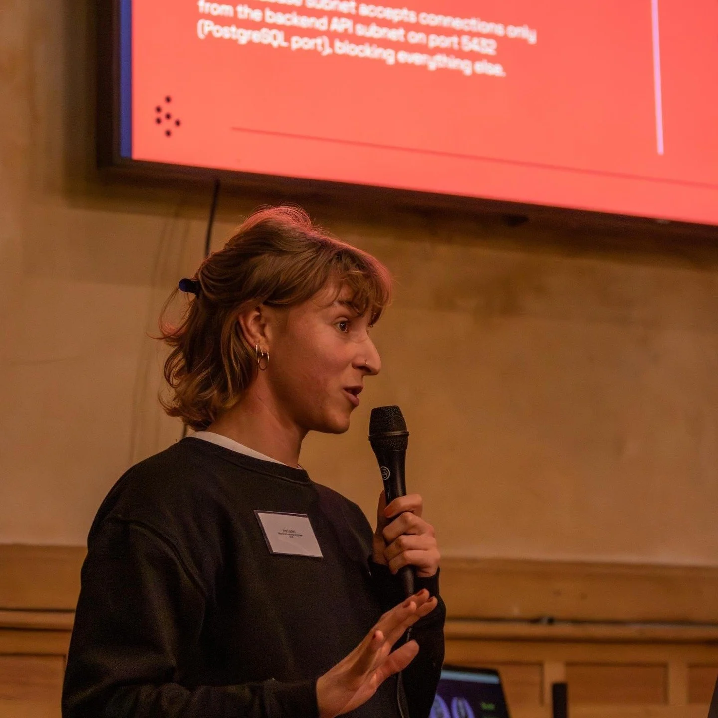 ☁️ Code Orange outside, but we still found our way “Between the Clouds”!
On Oct 23, 2025, over 50 women in tech & allies joined us in Antwerp for the 3rd edition of Between the Clouds, diving into AI models & cloud platforms &mda