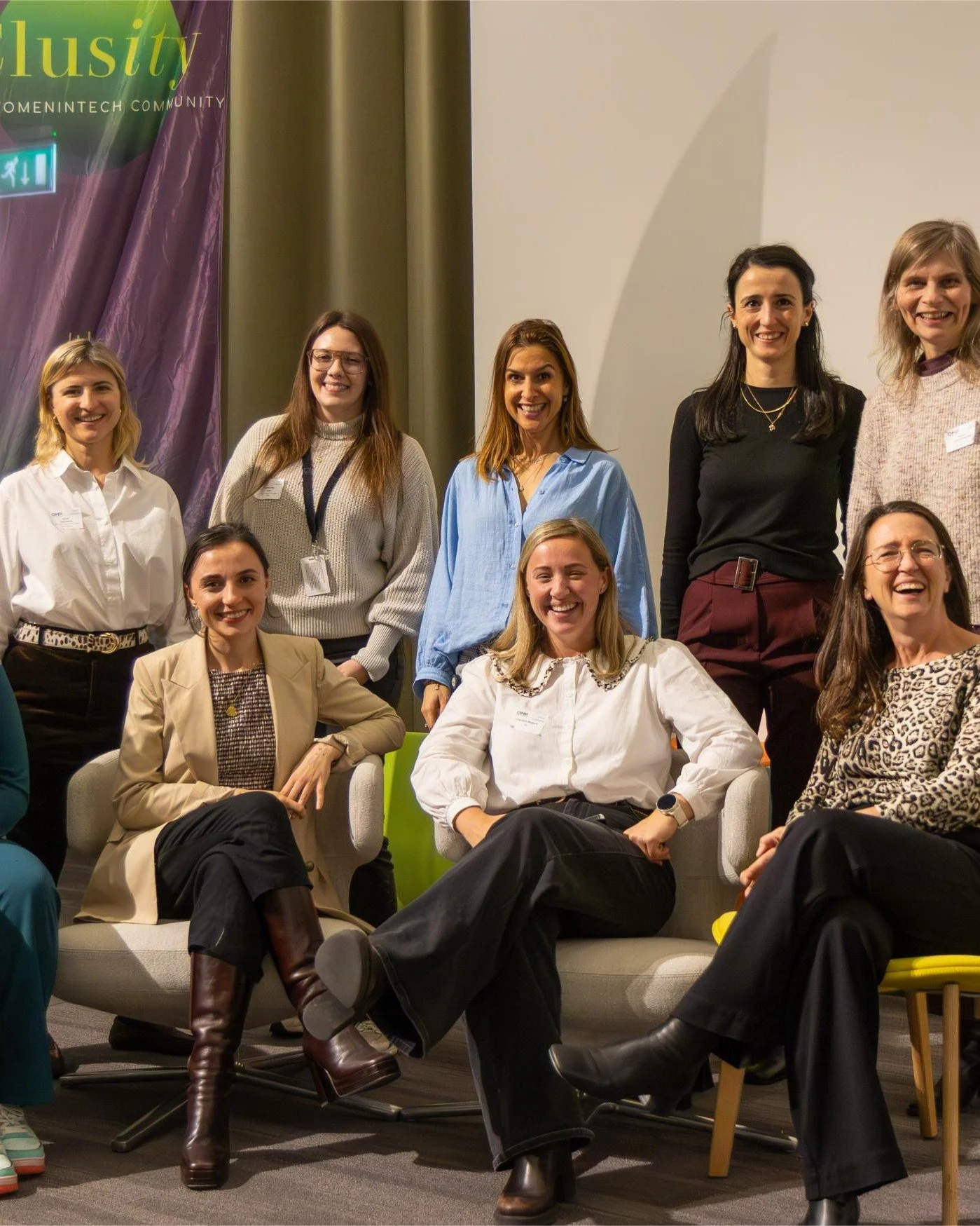 𝗪𝗼𝗺𝗮𝗻 𝘃𝘀 𝗠𝗮𝗰𝗵𝗶𝗻𝗲: 𝗛𝗼𝘄 𝗔𝗜 𝗶𝘀 𝗰𝗵𝗮𝗻𝗴𝗶𝗻𝗴 𝗦𝘂𝗽𝗽𝗹𝘆 𝗖𝗵𝗮𝗶𝗻 𝗧𝗲𝗰𝗵 🤖✨

Last night we had an amazing evening at @lifeatomp HQ in Wommelgem! 💡 Women in tech + supply chain leaders + AI = inspiring conversations about t