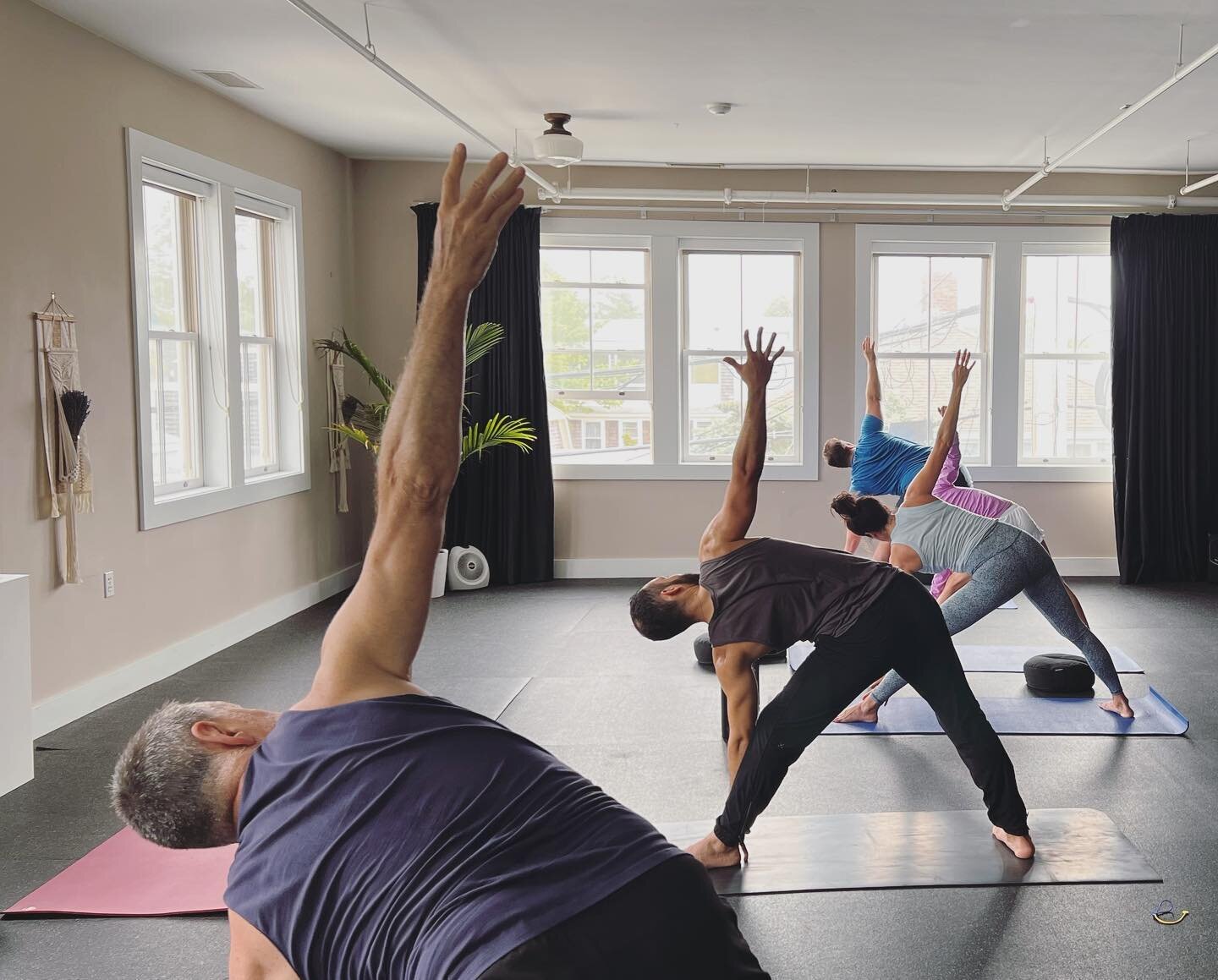 Triangles for days 🔺

Great sweaty class this morning at the studio with @stefanpiscitelli!
.
.
.
.
#ptown #yoga #ptownyoga #outermostyoga #yogaptown #provincetown #capecod #vinyasa