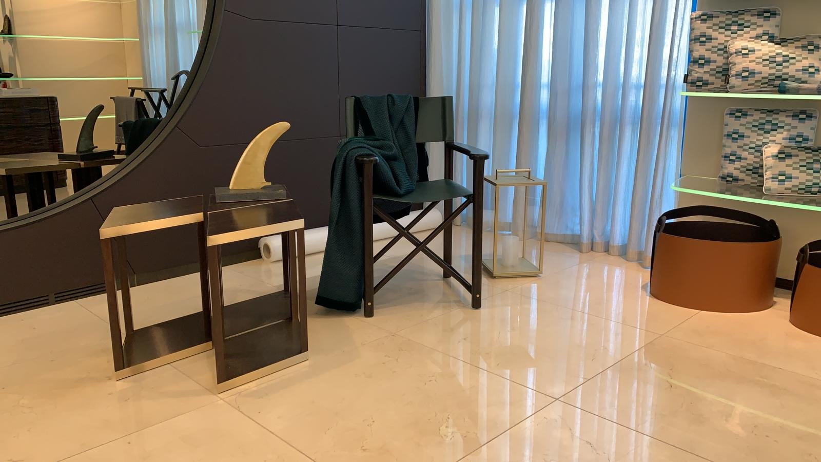 FIN_GOLD_Azimut_benetti_showroom_viareggio.jpeg