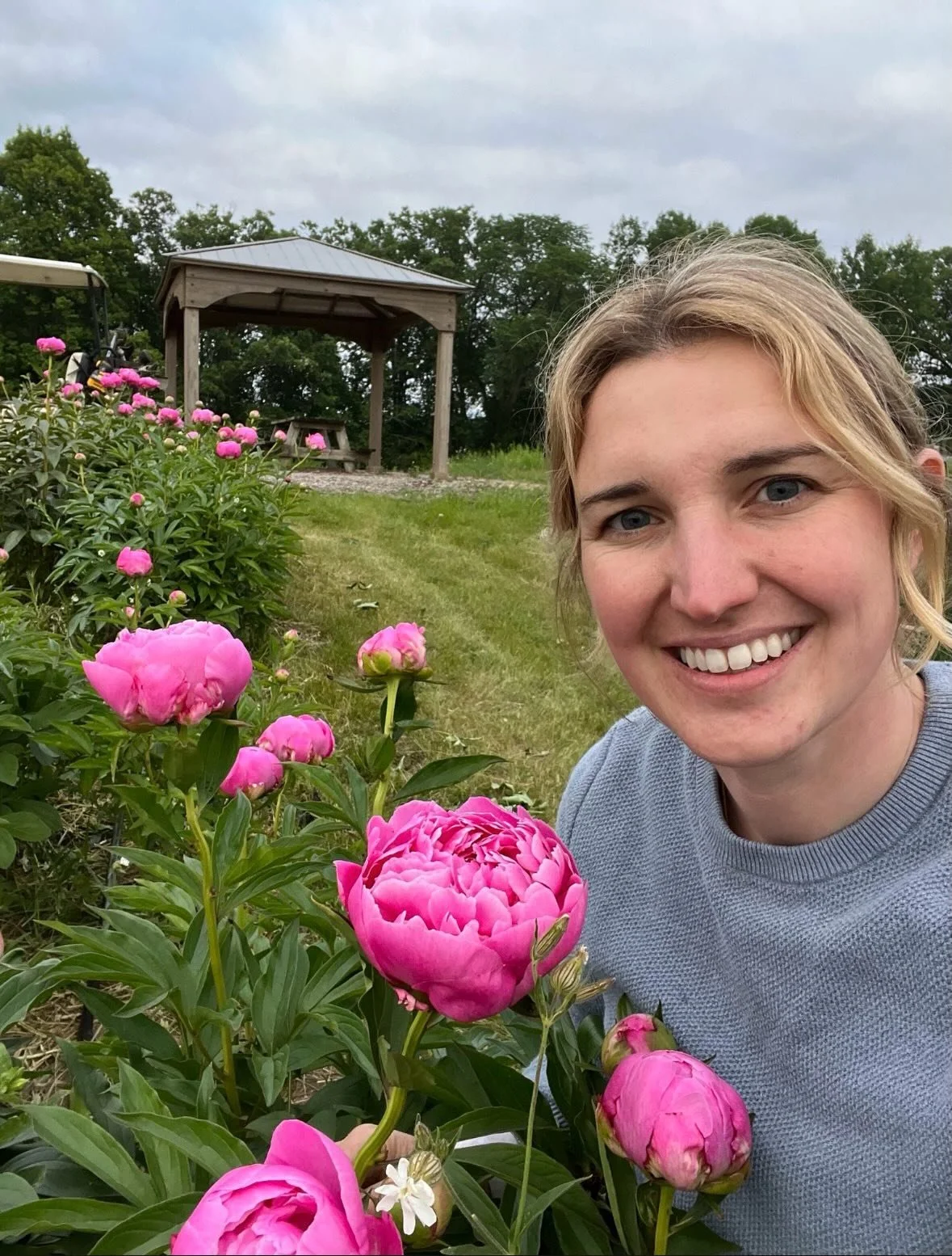 From the bottom of my heart, thank you for a wonderful first day of peony u-picks! Because you guys picked the flowers for me today, I was able to spend some time at Art Camp with my kiddos!

The flowers still look great and the weather looks a littl