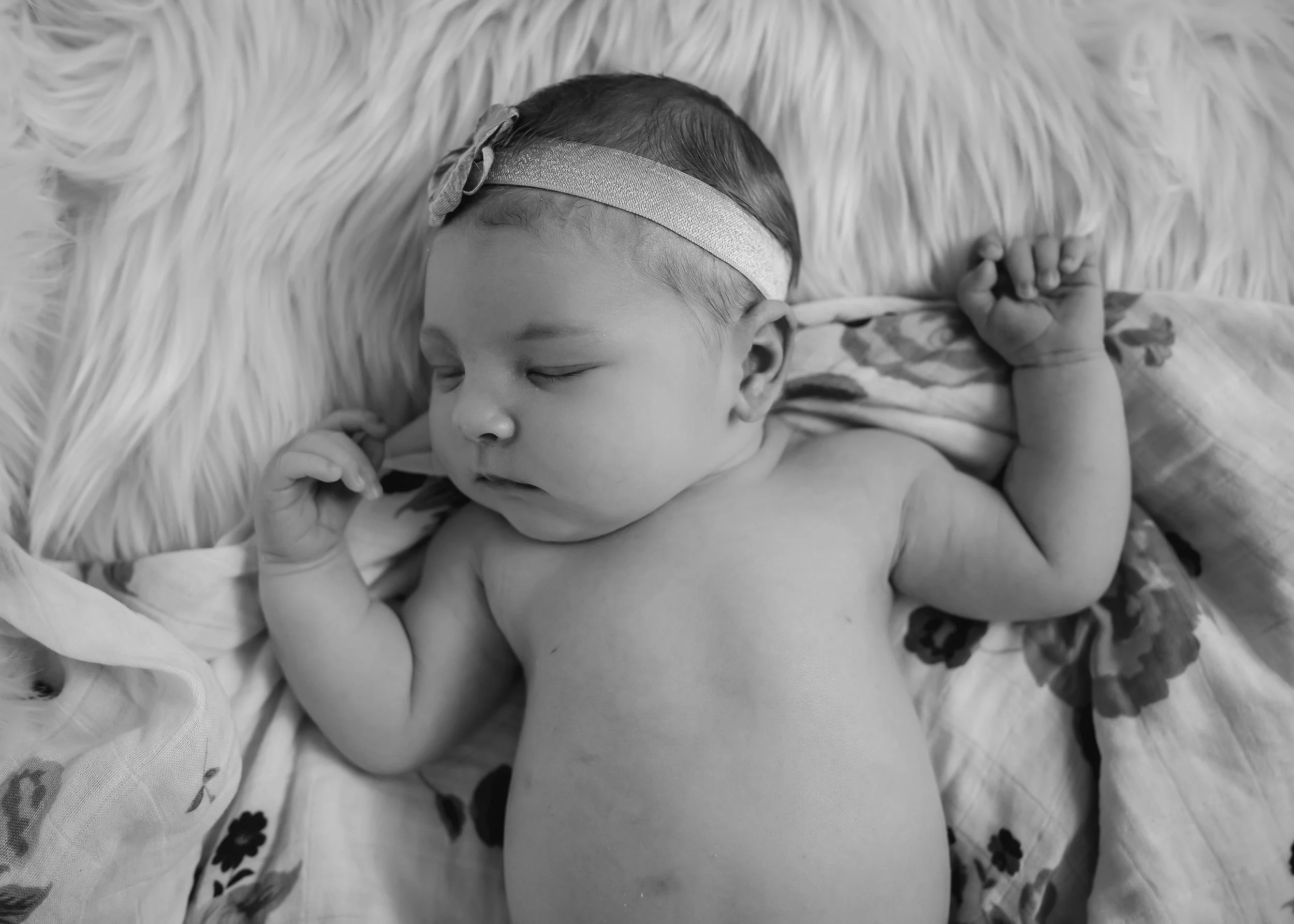 Newborn Portraits_JRKnowles PhotographyApril19-3.jpg