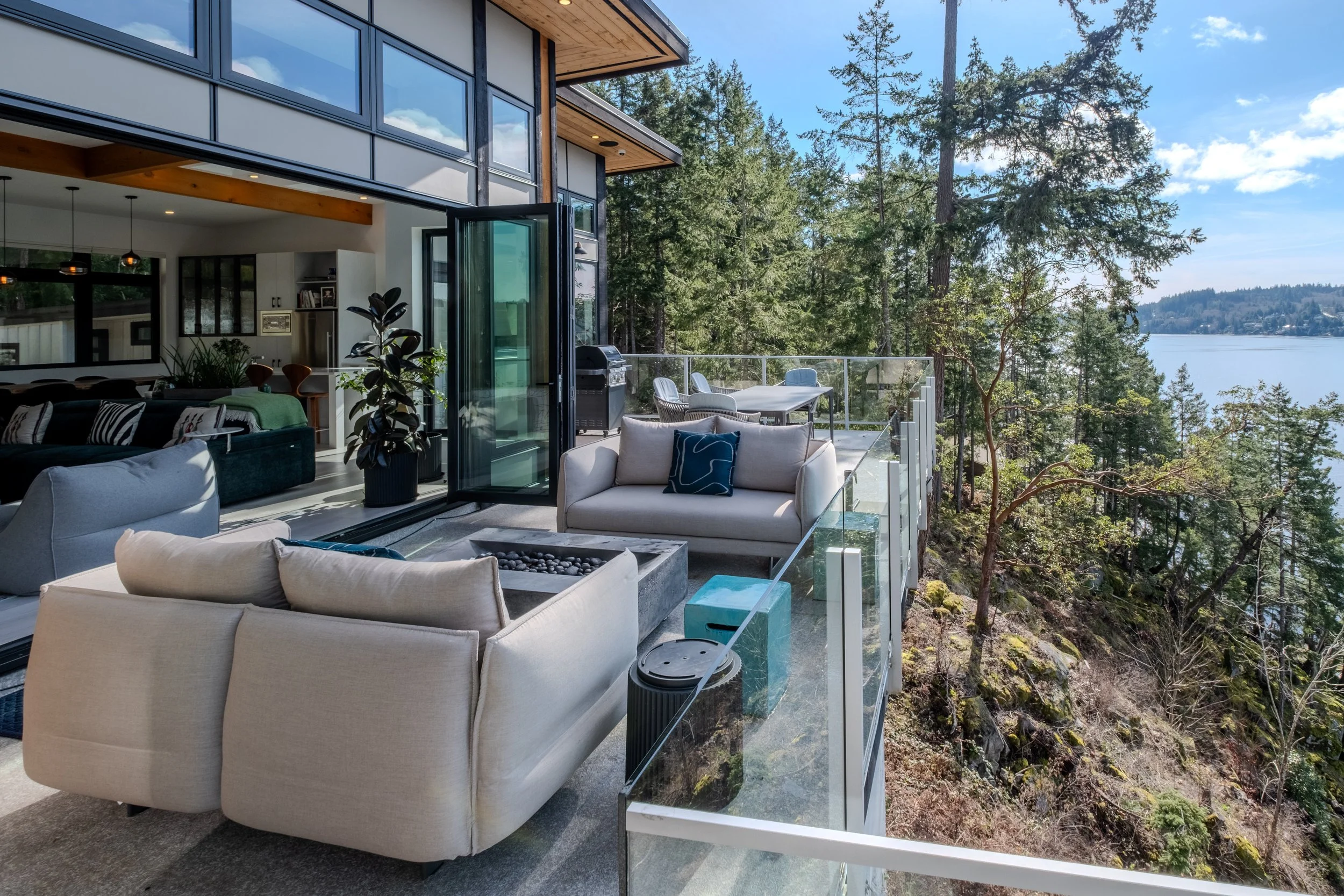 6101 Coracle Drive-10.JPG
