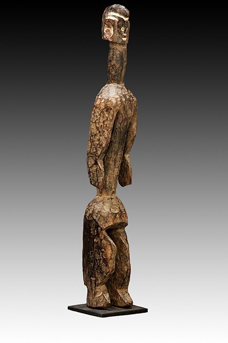 Mumuye figures were used in divination for healing sickness, preventing epidemics, settling judicial disputes, punishing thieves and for rainmaking.  www.intriguegallery.com