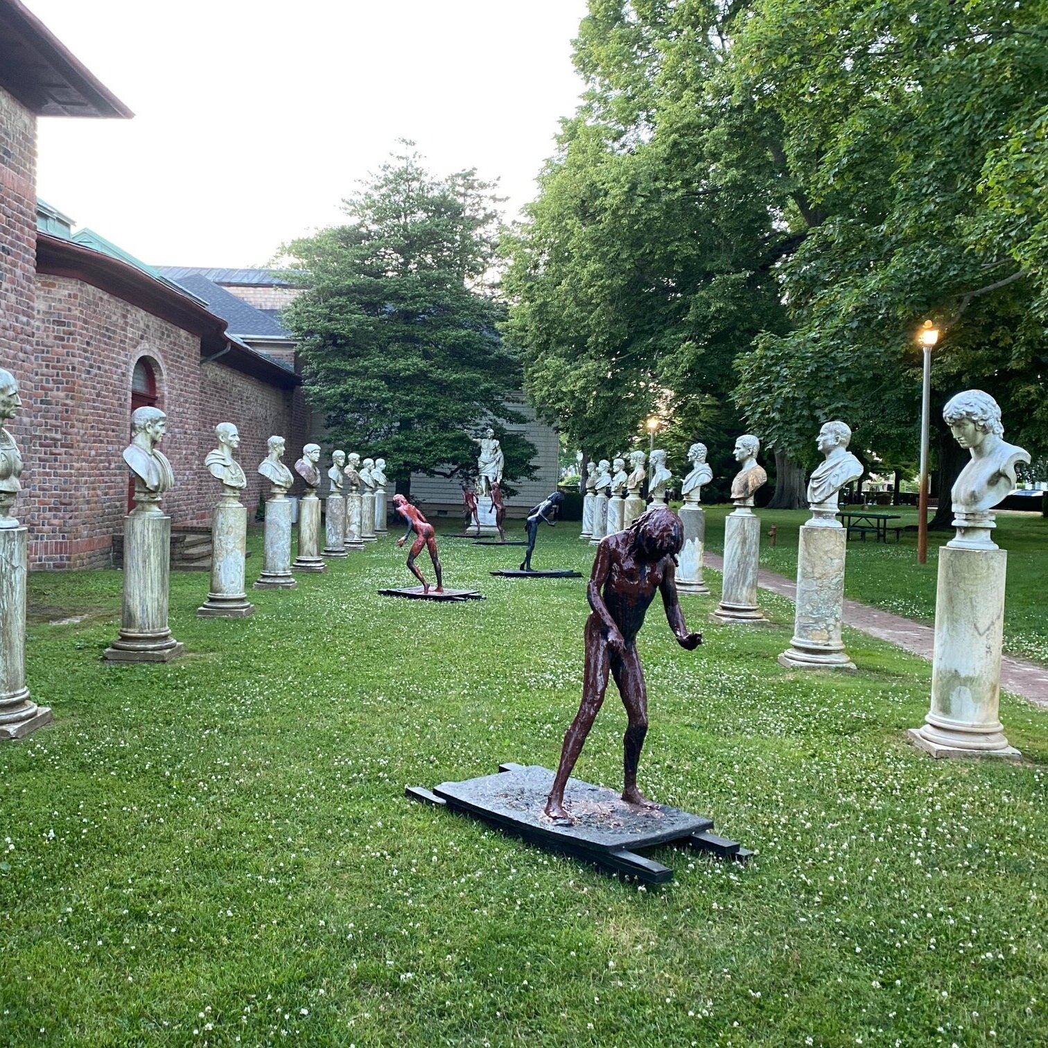 Southampton Arts Center Announces an Outdoor Sculpture and Art Installation