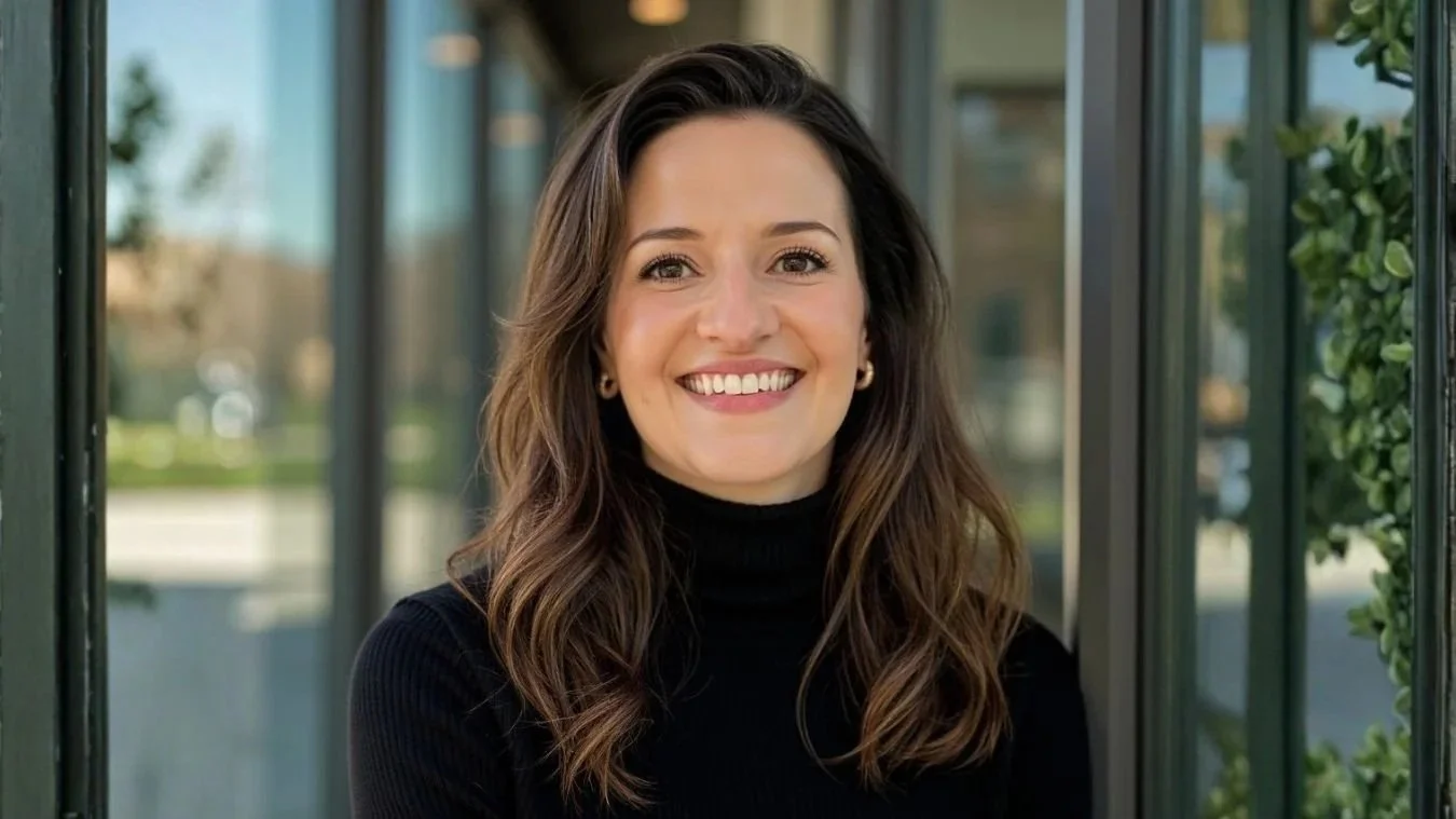 Turning Point Welcomes Luiza Gomes to Growing Advisory Team