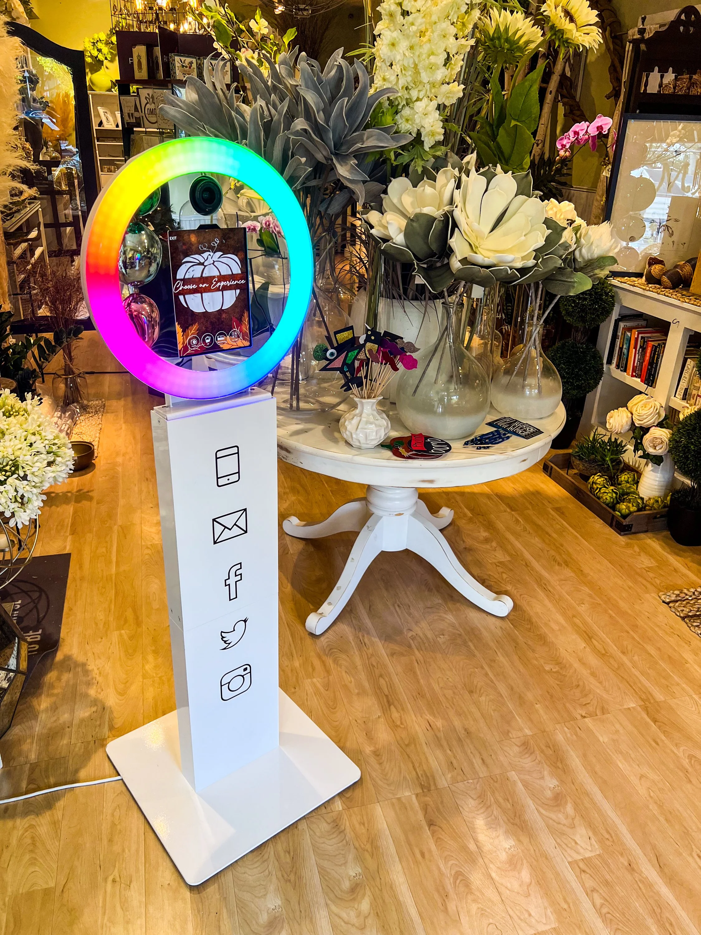 Behind the Scenes - Ring Light Photo Booth (2).jpg