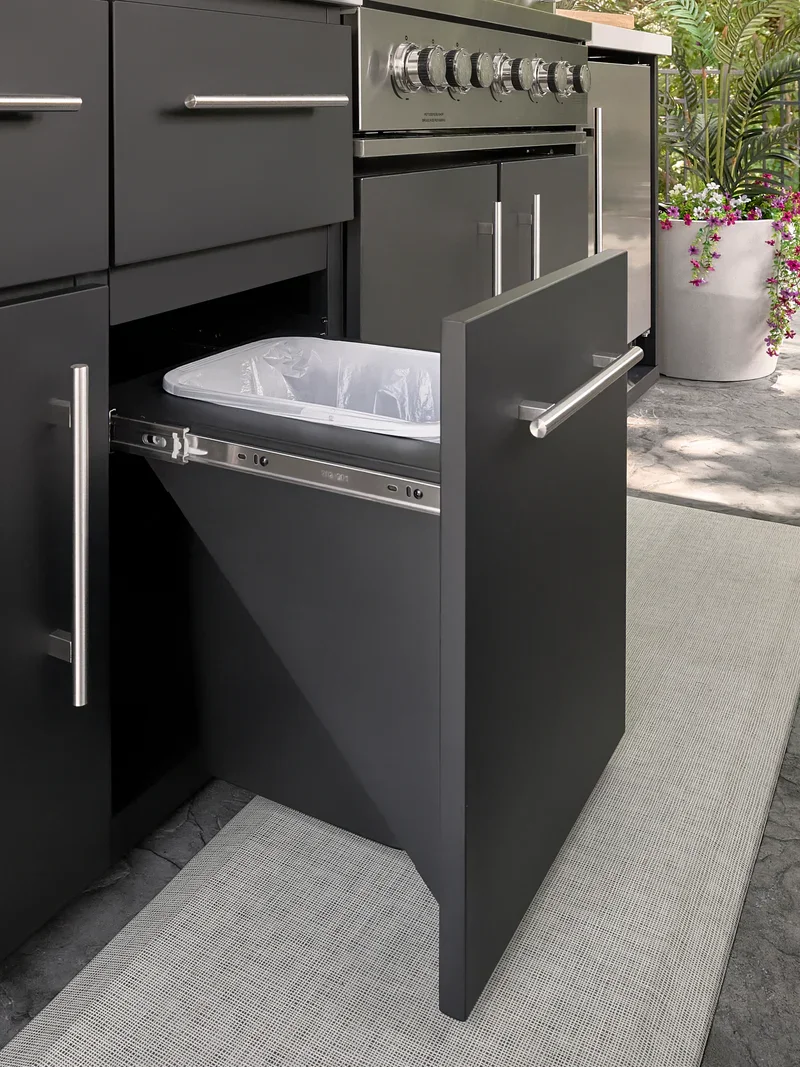 SIZE_LancasterGalley_TrashCan_1500x2000_V1.webp