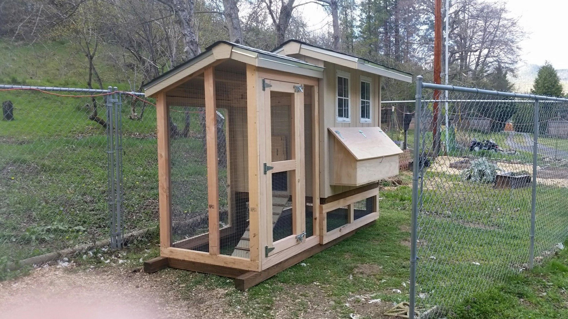 Chicken Coop 4' x 6'