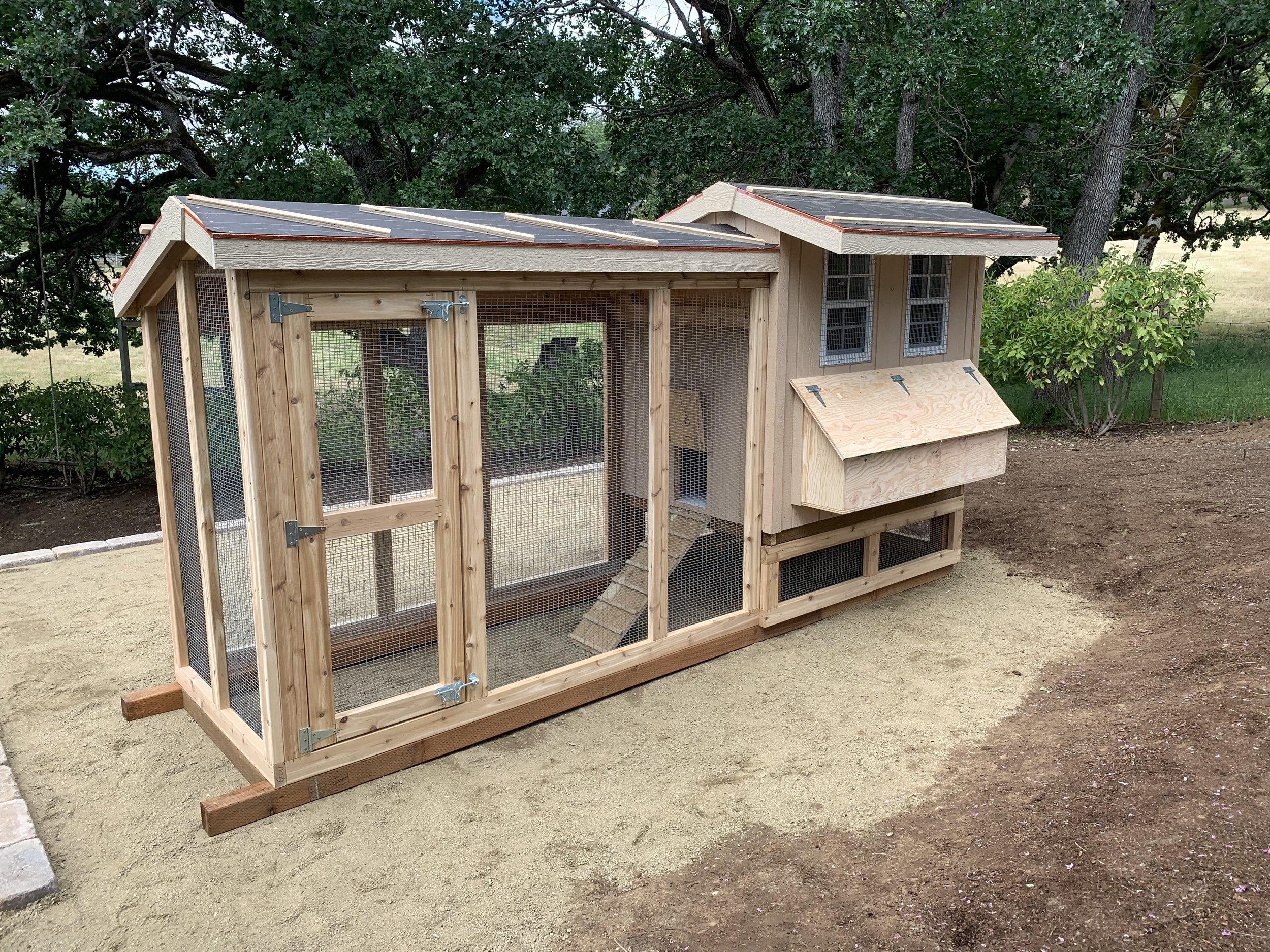 Chicken Coop 4' x 6' w/4' x 8' Run