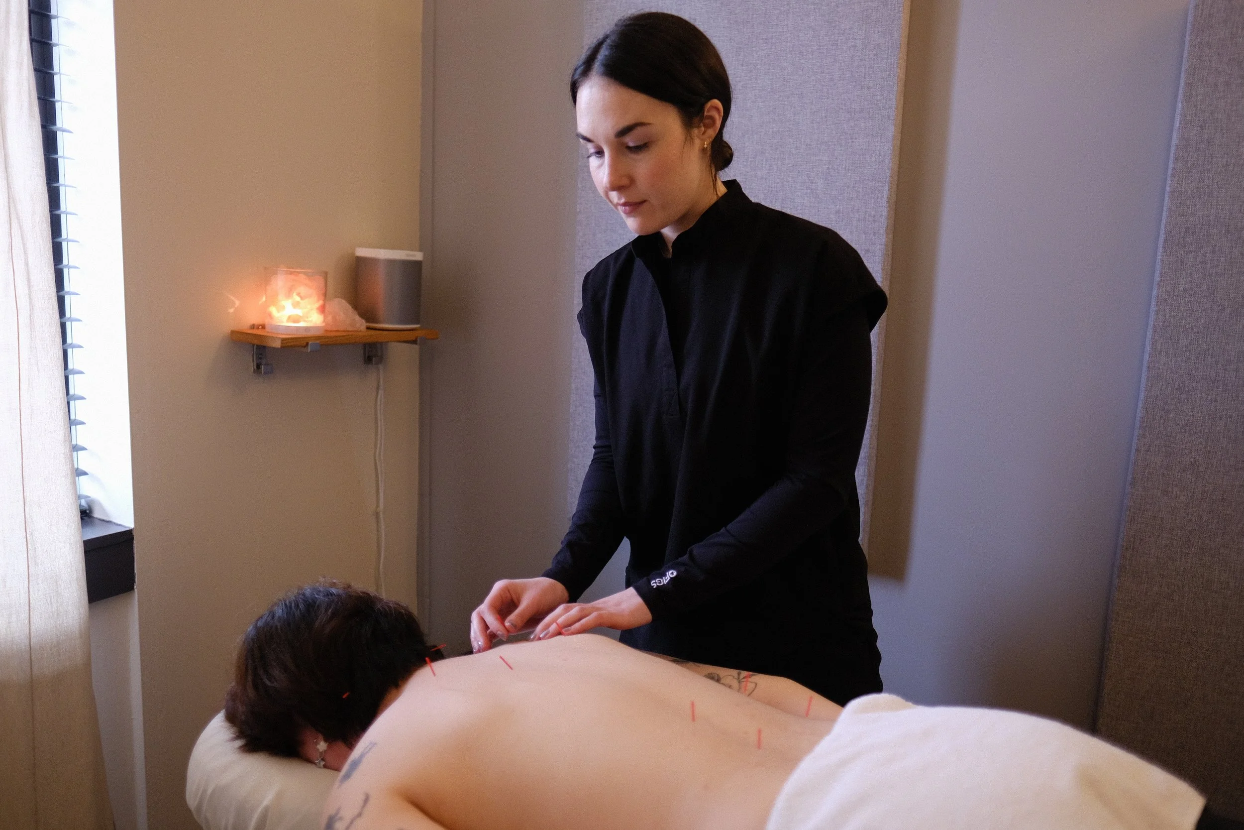 The Art of Letting Go: What TCM Can Teach Us About Fall