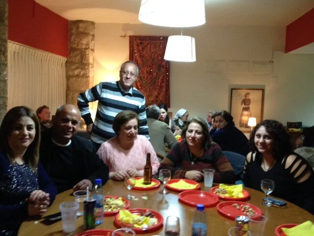 Group of volunteers volunteering Israel at Thanksgiving, through the nonprofit Volunteers in Global Service