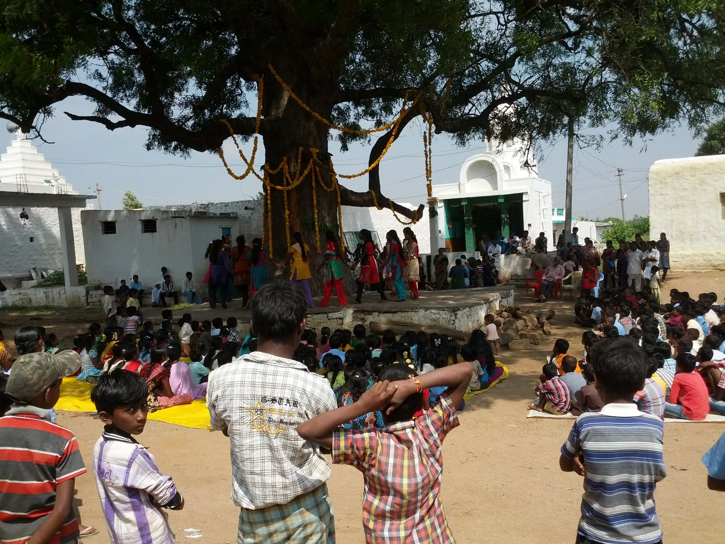 Volunteering in Koppal, India at Bandhavi, a center for young girls, through the nonprofit Volunteers in Global Service