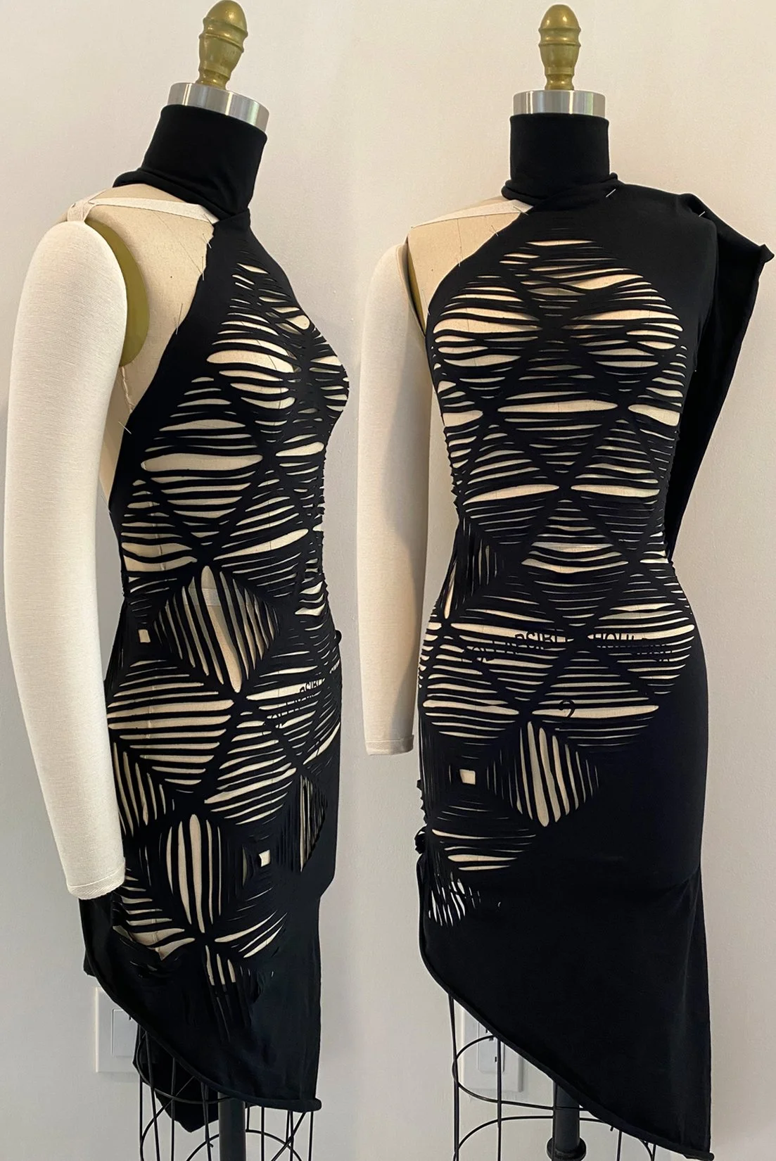 MJ_SPRING22_DRAPE_GEOSLASHING1_RES150.jpg