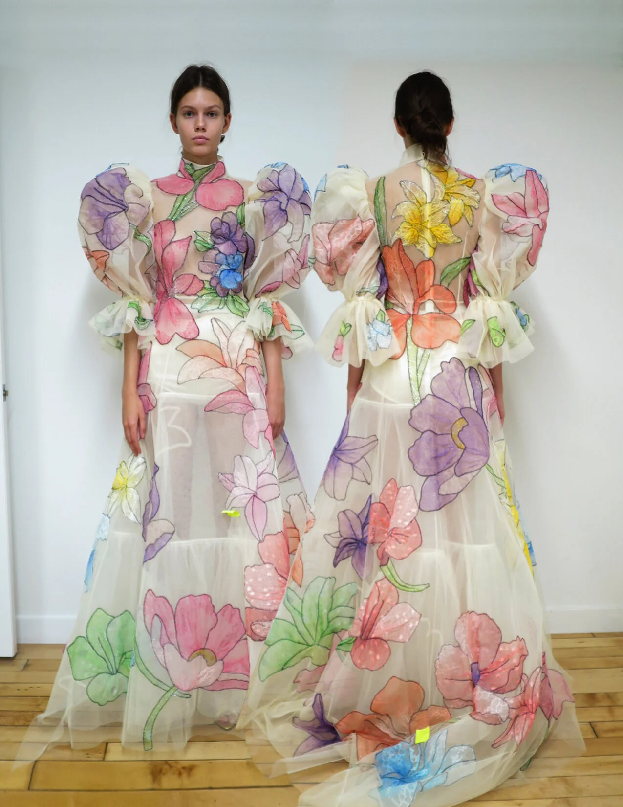 MJ_S20_LACEDRESS_FITTING_RES150.jpg