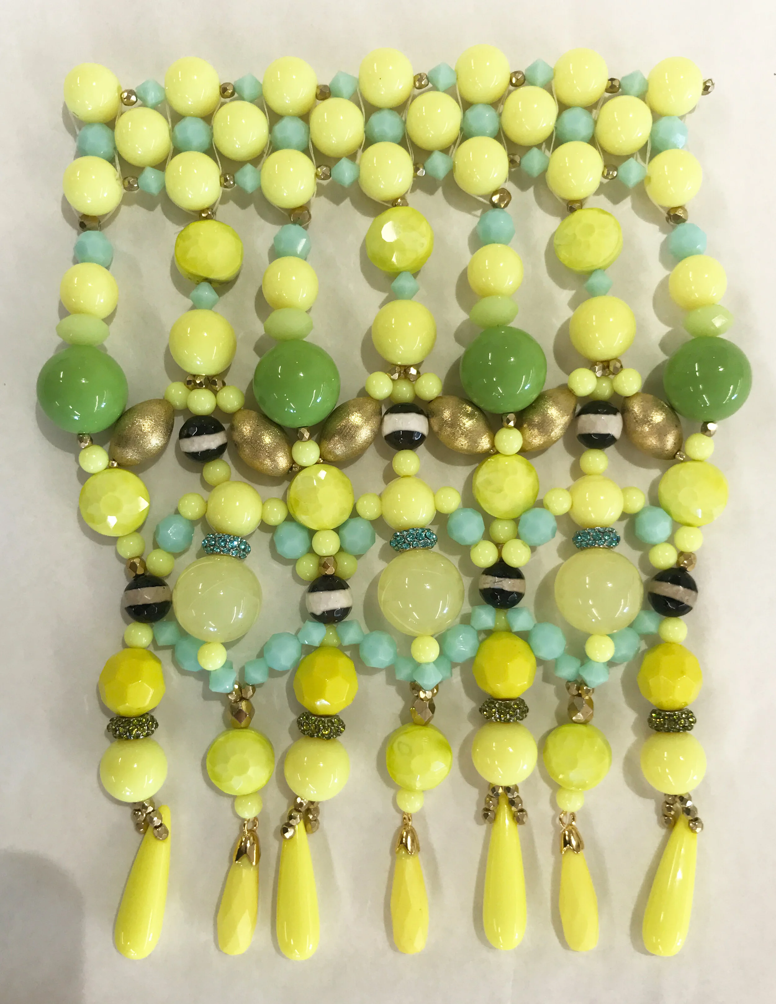 MJ_S18_YLLWBEADS_SWATCH_RES150.jpg