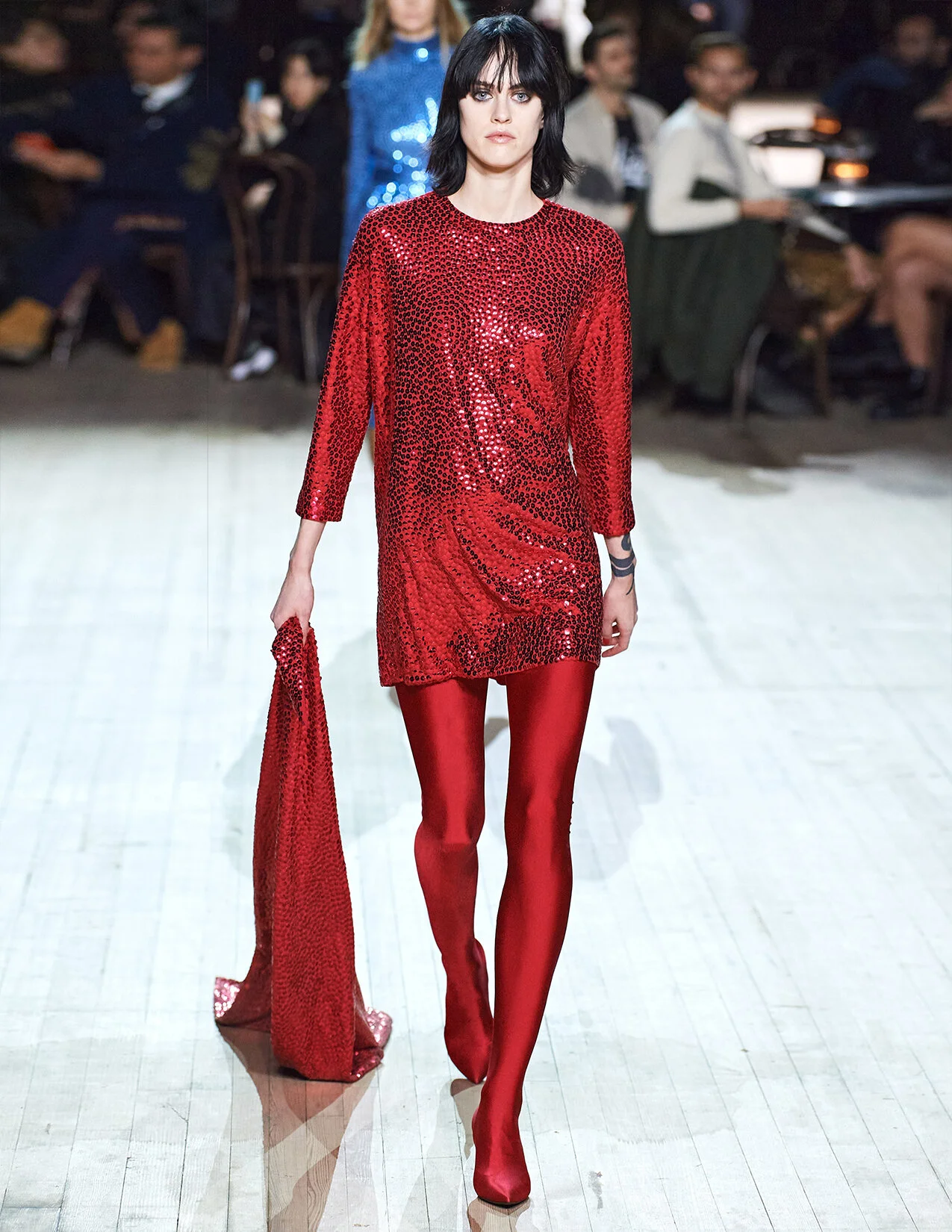 MJ_F20_REDSEQUINSDRESS_CATWALK_RES150.jpg